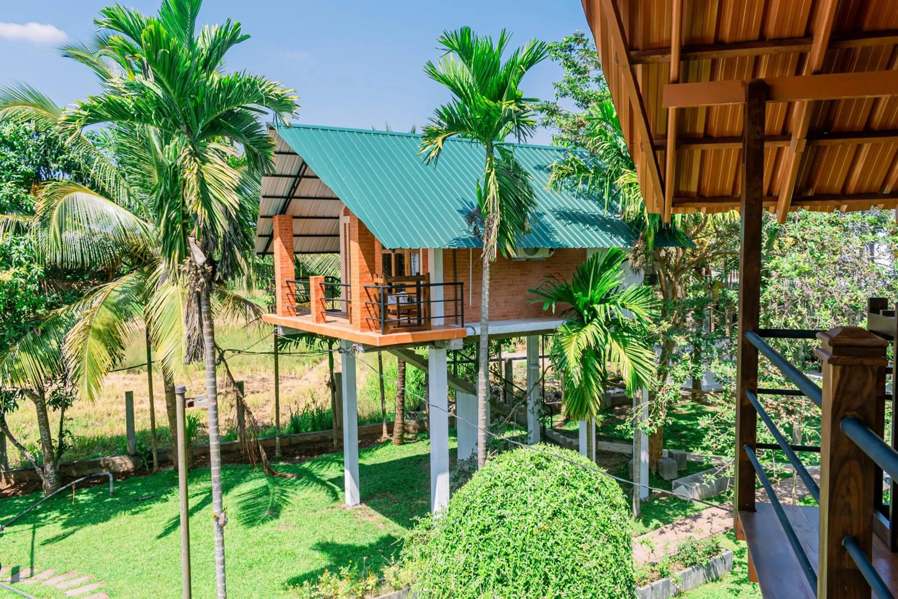 Property building in Eco Hotel Black & White - Anuradhapura