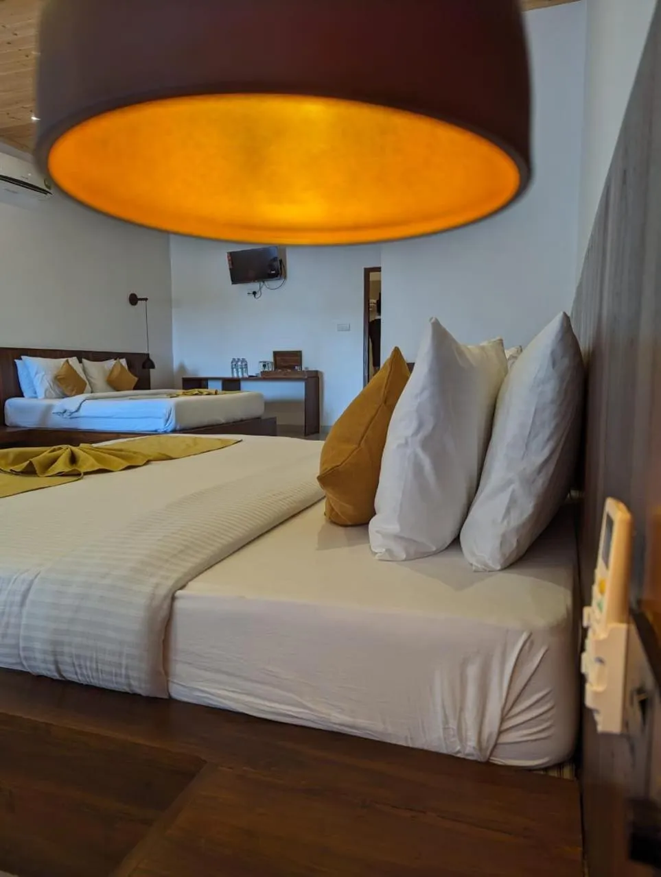 Bed in Eco Hotel Black & White - Anuradhapura