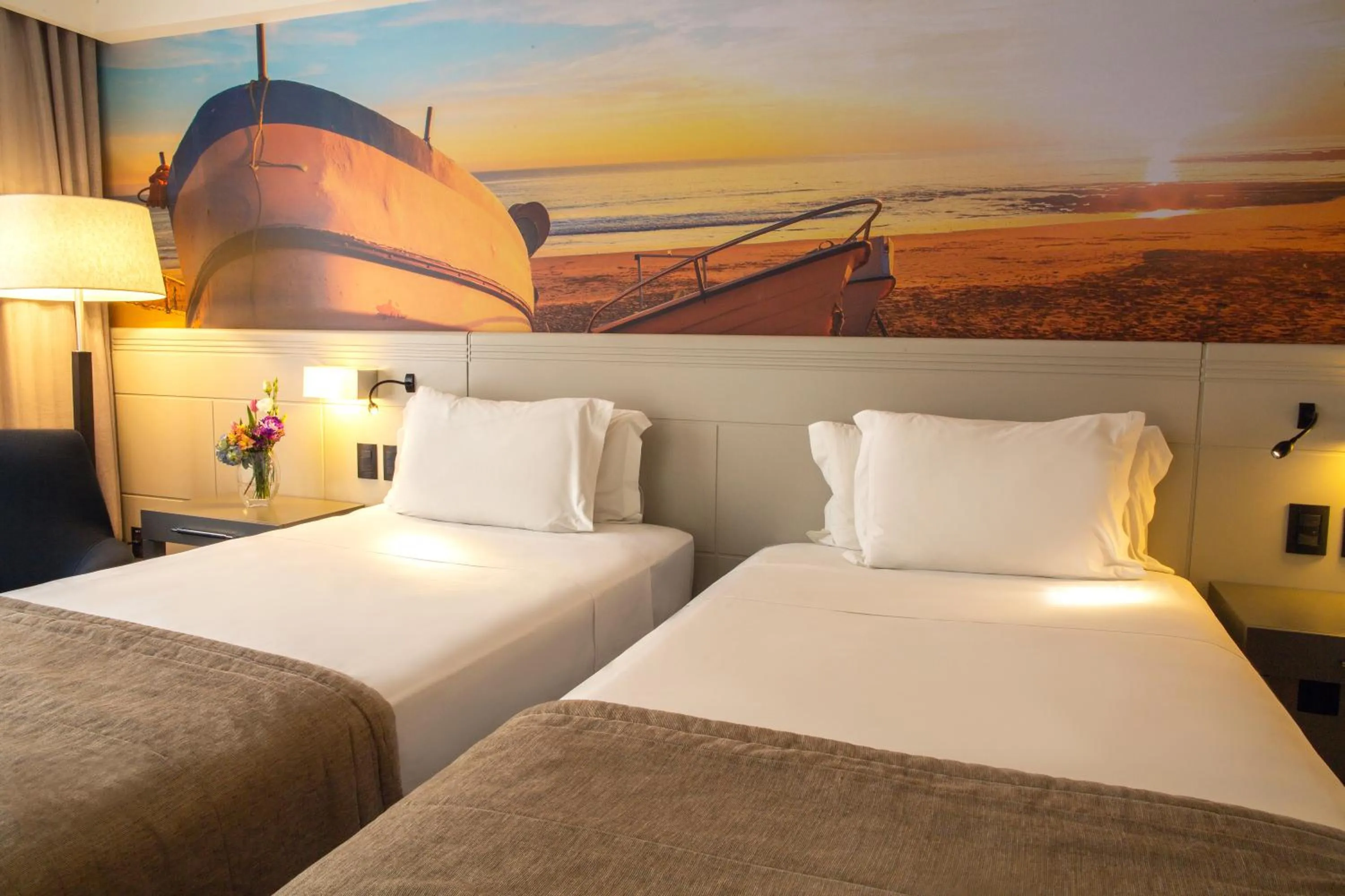 Photo of the whole room, Bed in Novotel Florianopolis