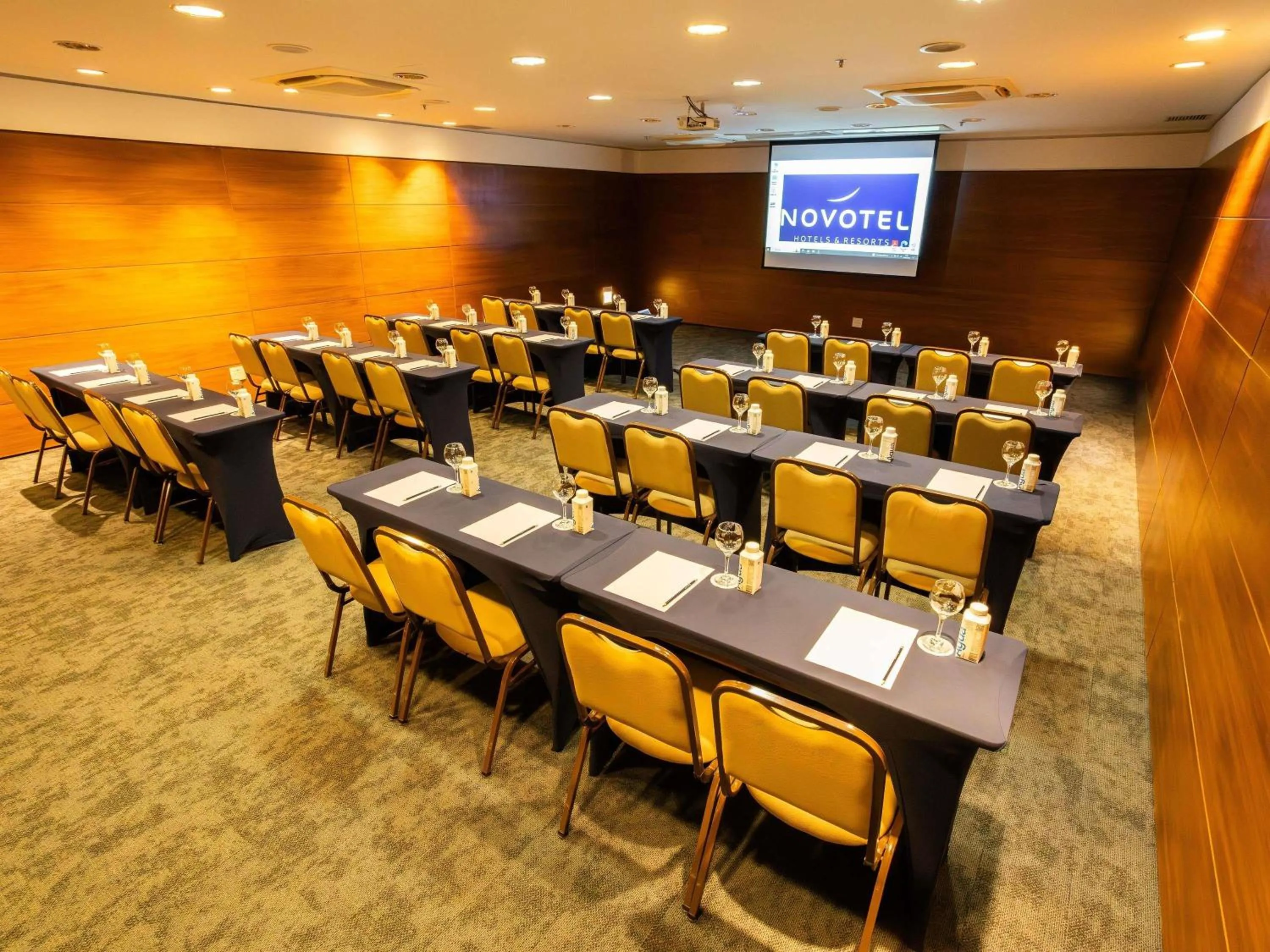 Meeting/conference room in Novotel Florianopolis