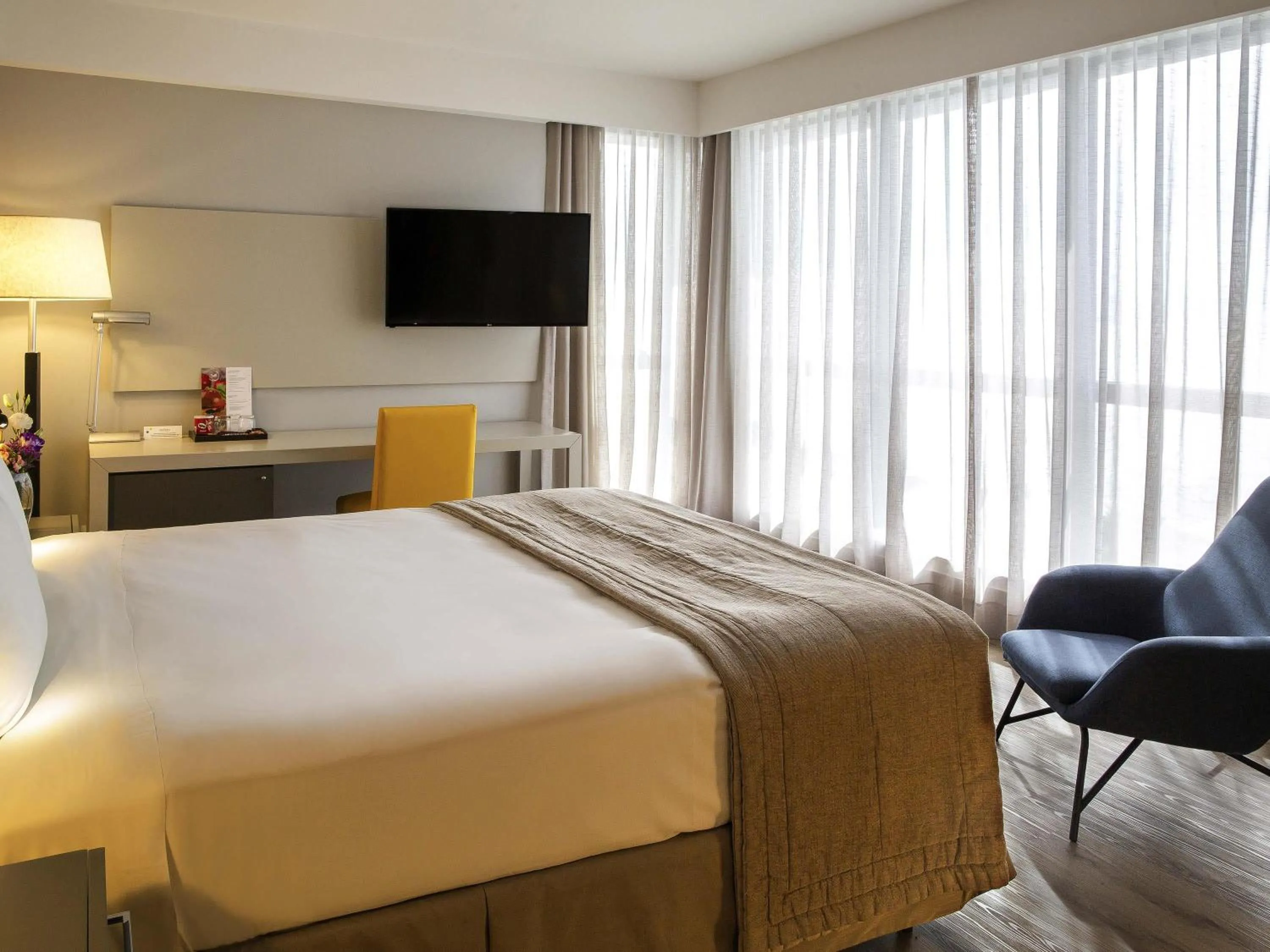 Bedroom, Bed in Novotel Florianopolis