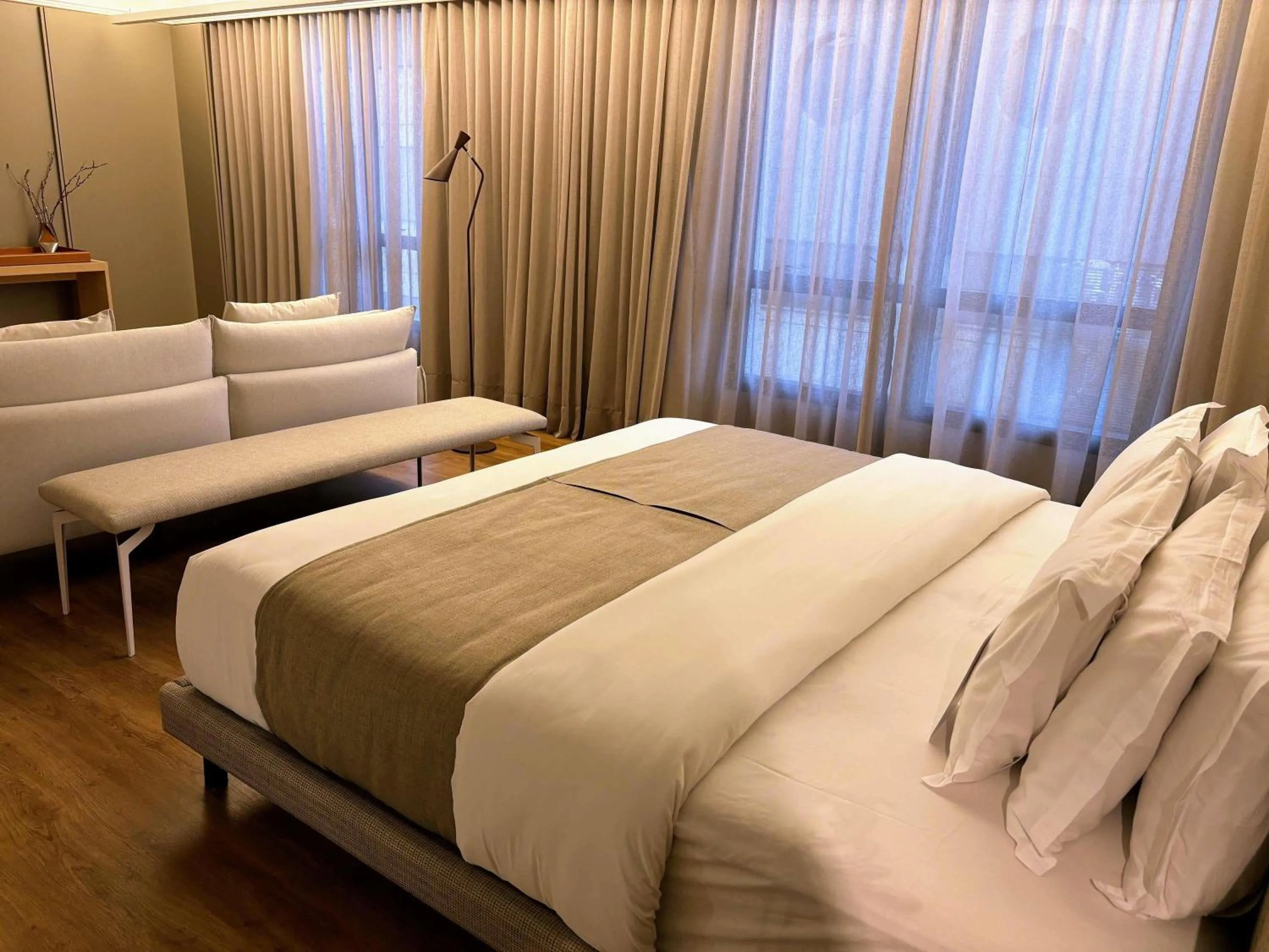 Bedroom, Bed in Novotel Florianopolis