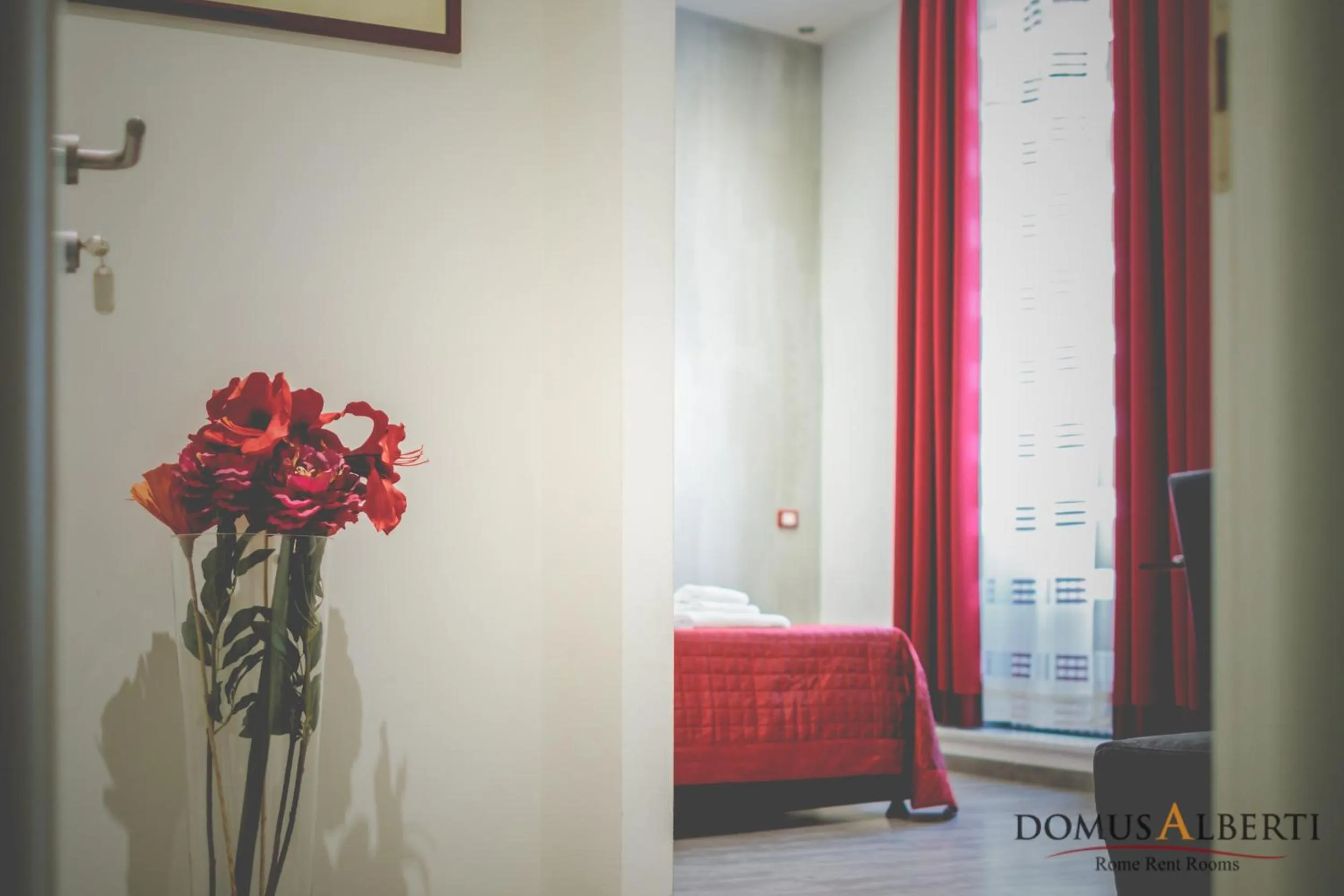 Decorative detail, Bed in Domus Alberti Bed & Breakfast