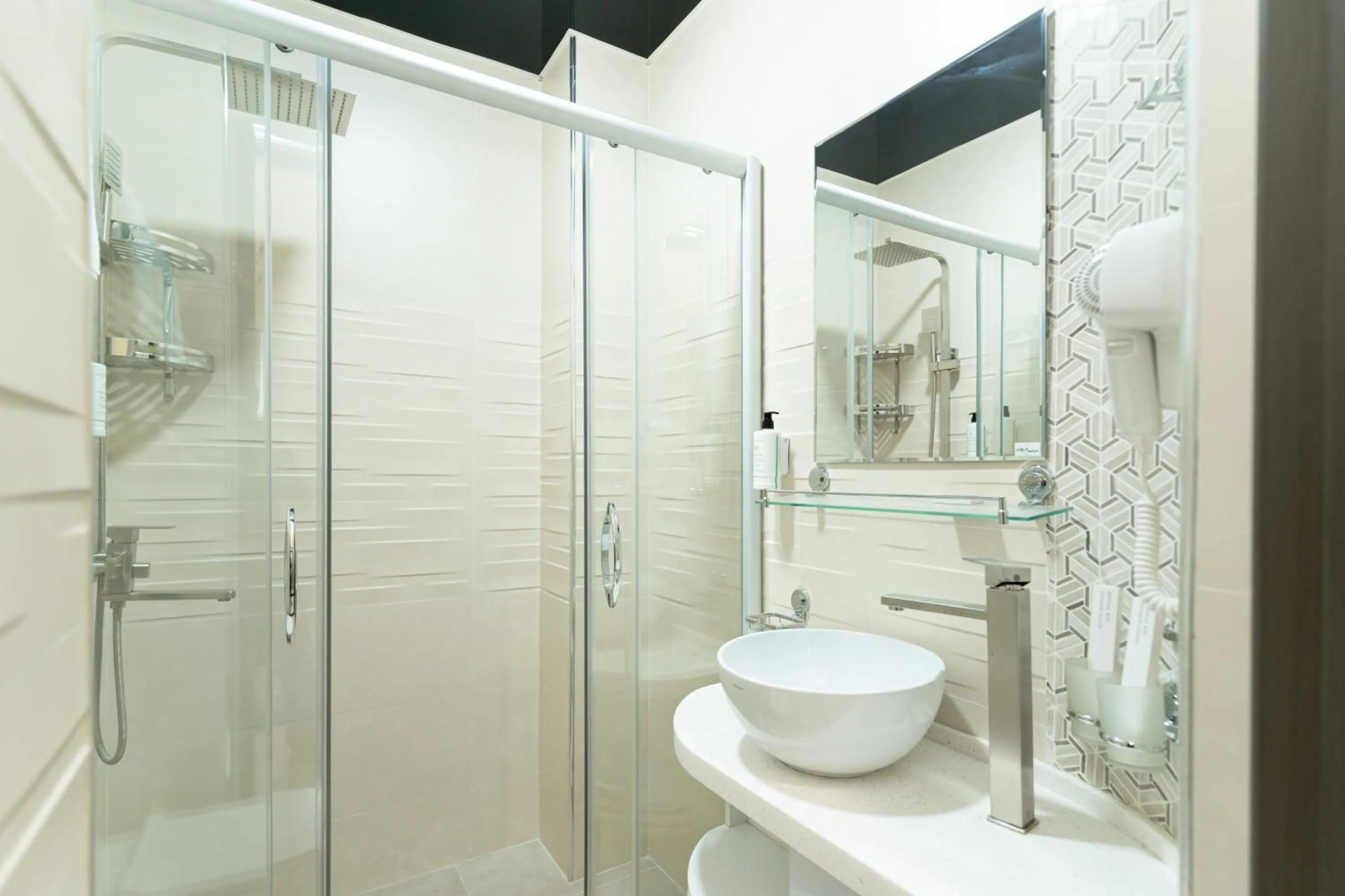 Shower in The Heritage Tashkent