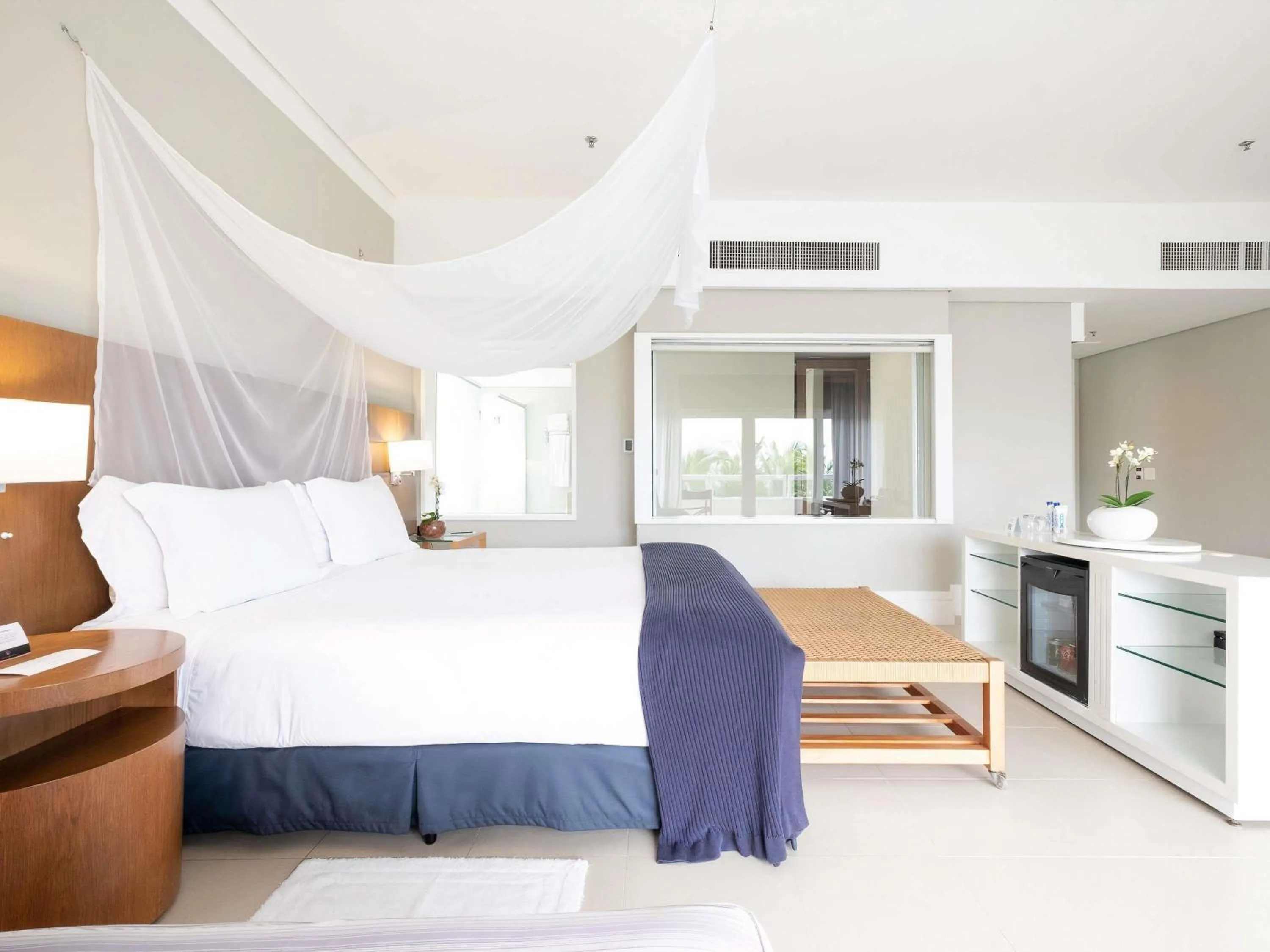 Bedroom, Bed in Hotel Jequitimar Guaruja Resort & Spa by Accor - Ex Sofitel