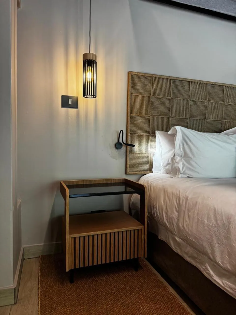 Bedroom, Bed in Ivory Tree Game Lodge