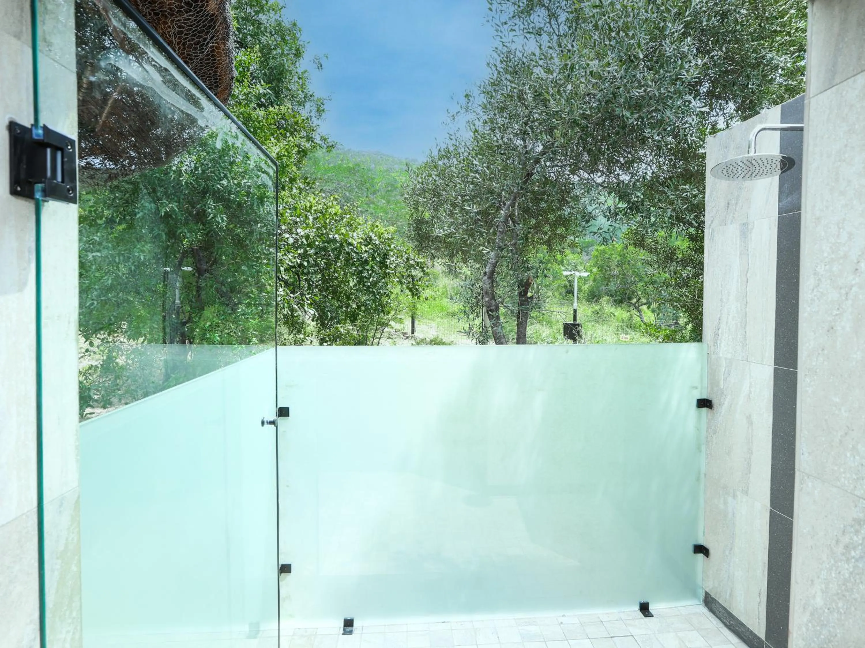 Shower in Ivory Tree Game Lodge