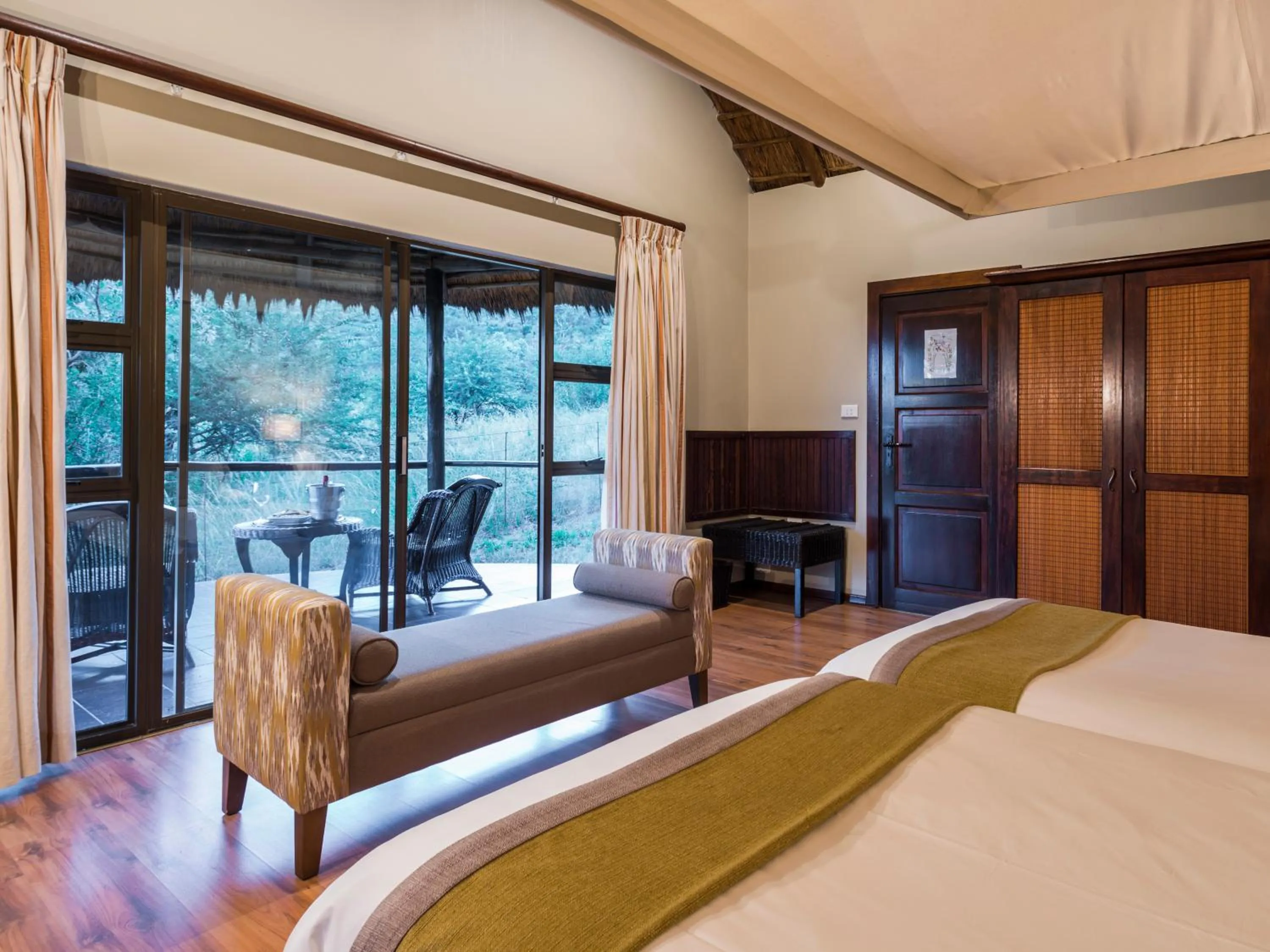 Photo of the whole room, Bed in Ivory Tree Game Lodge
