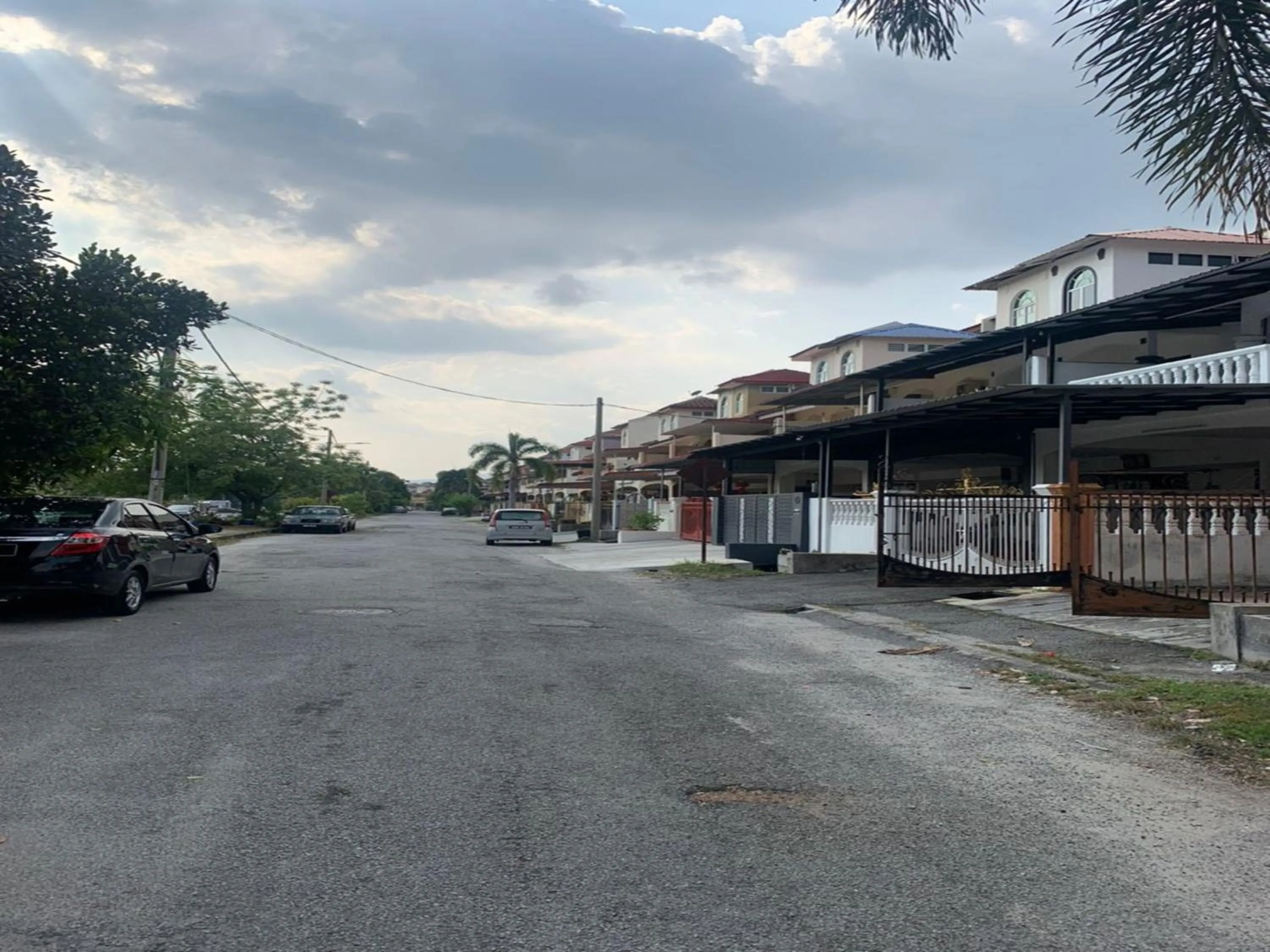 Facade/entrance in Hotel O Family Homestay ( Botani Ipoh)
