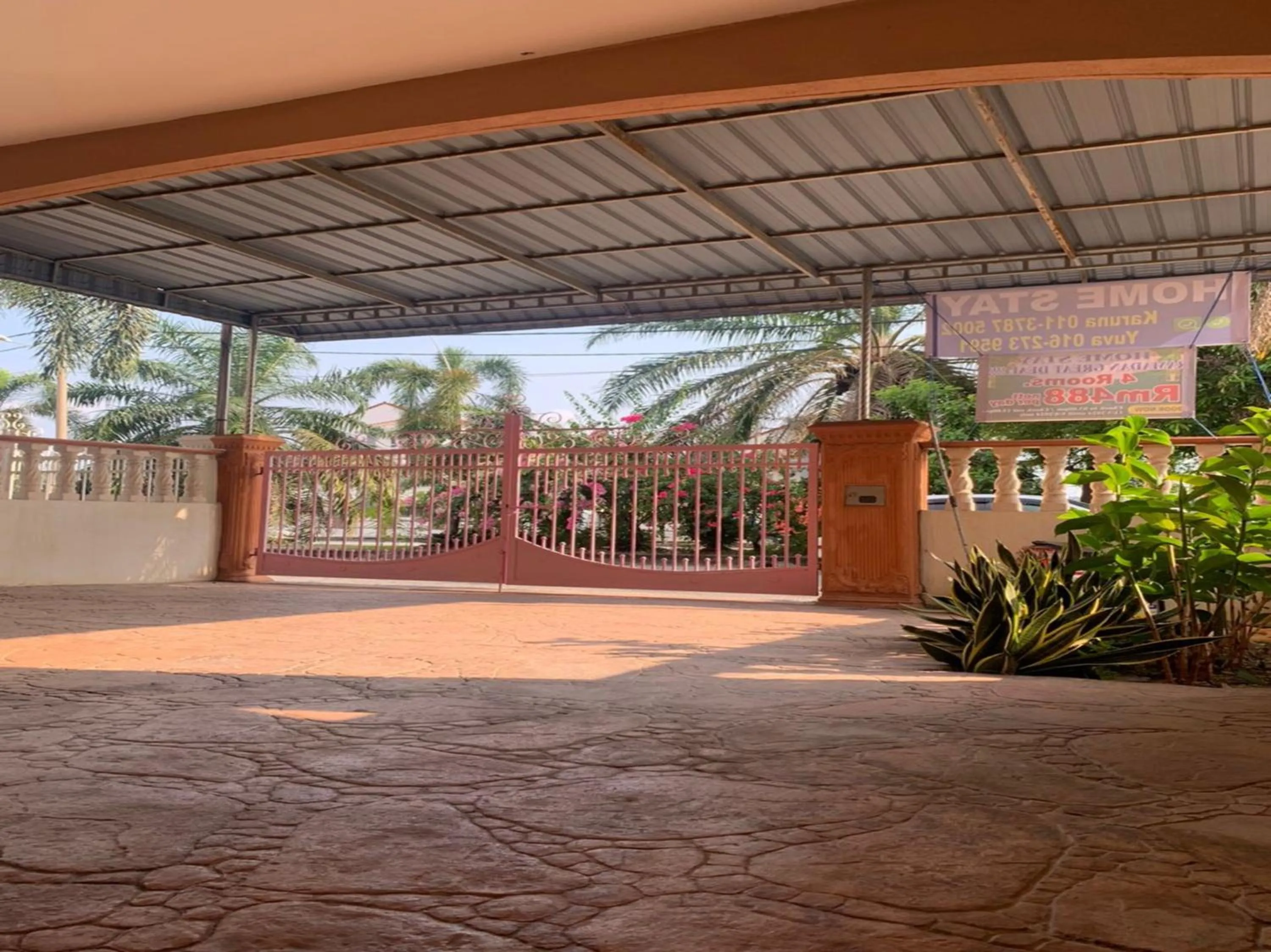 Facade/entrance in Hotel O Family Homestay ( Botani Ipoh)
