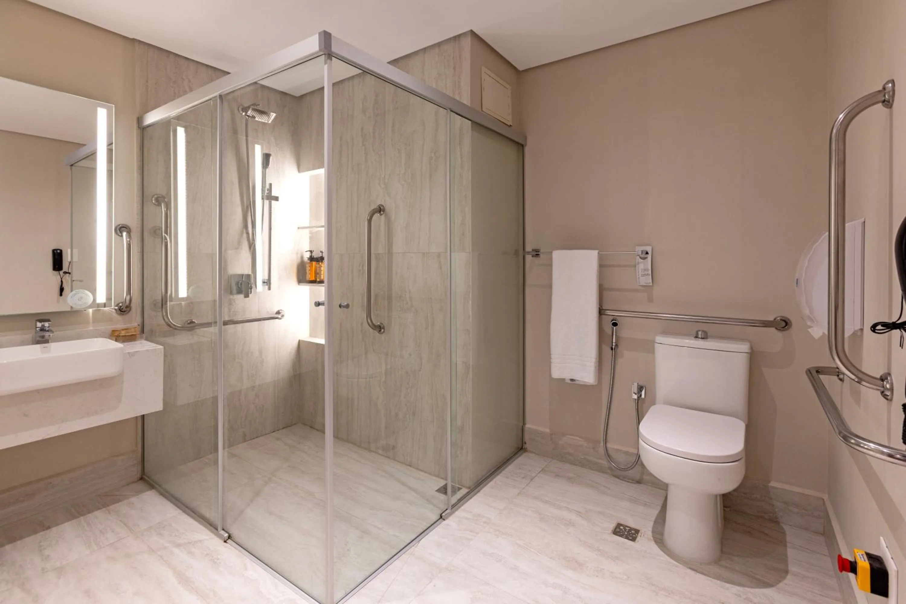 Bathroom in Mercure Sao Paulo Berrini