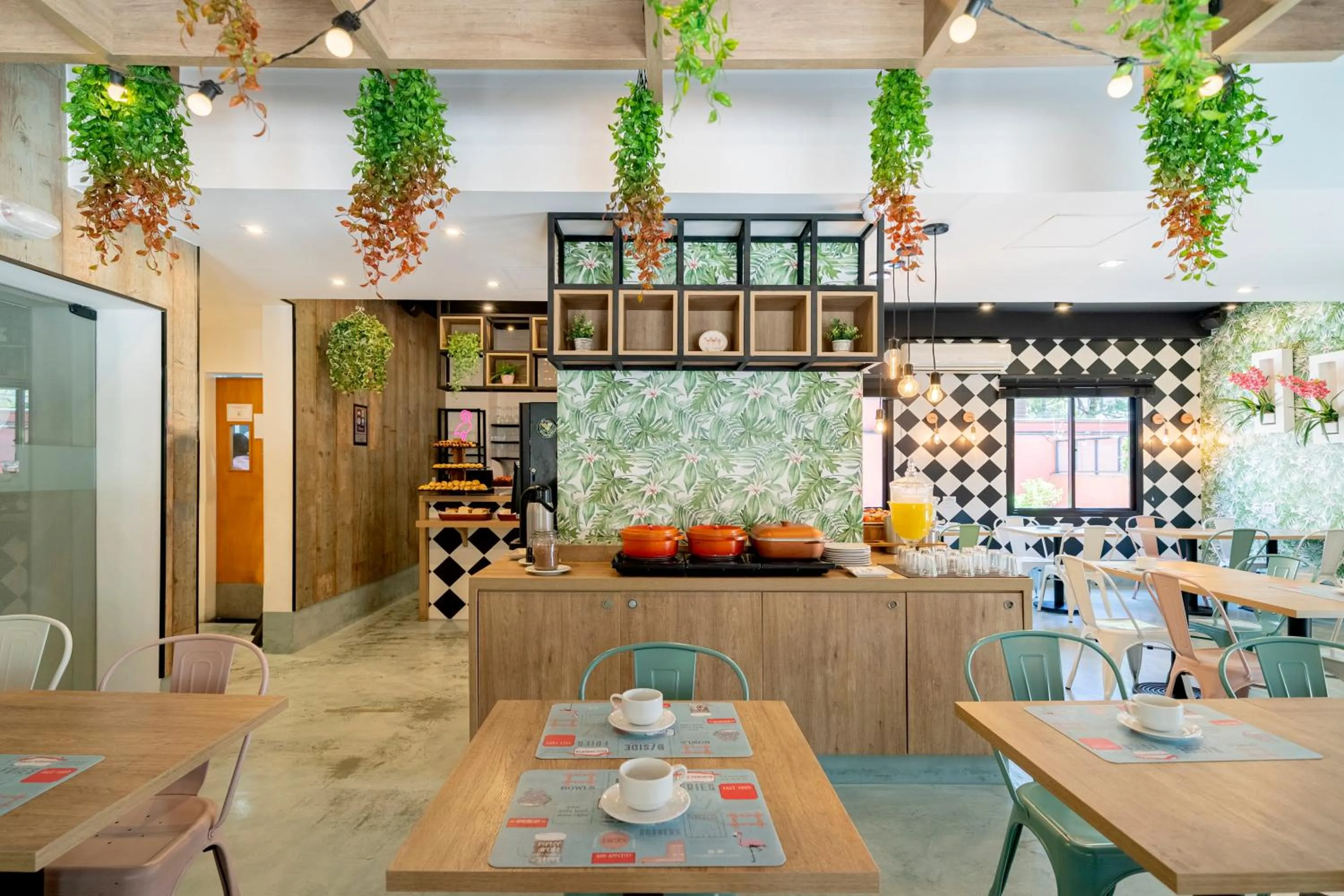 Restaurant/places to eat in Mercure Sao Paulo Berrini