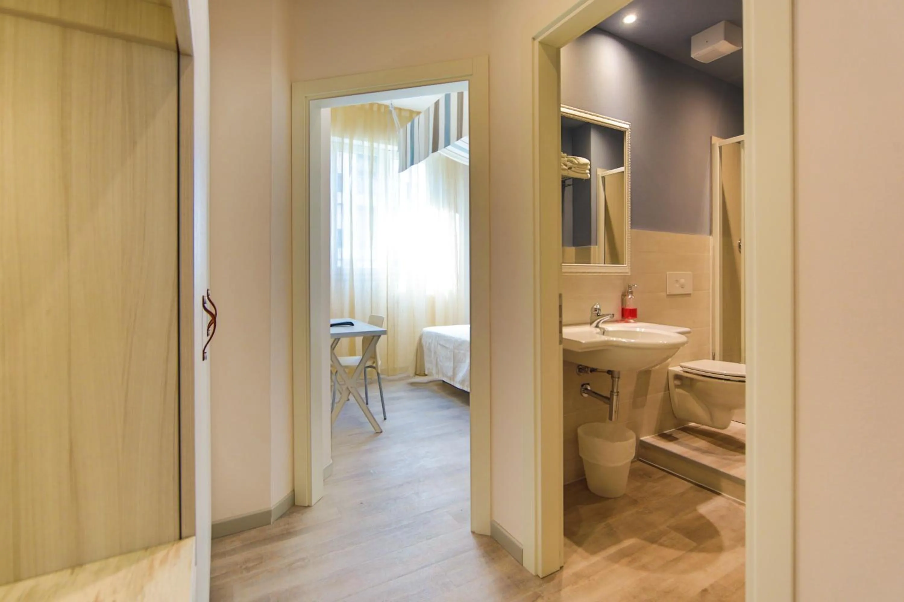 Photo of the whole room in Hotel Trieste