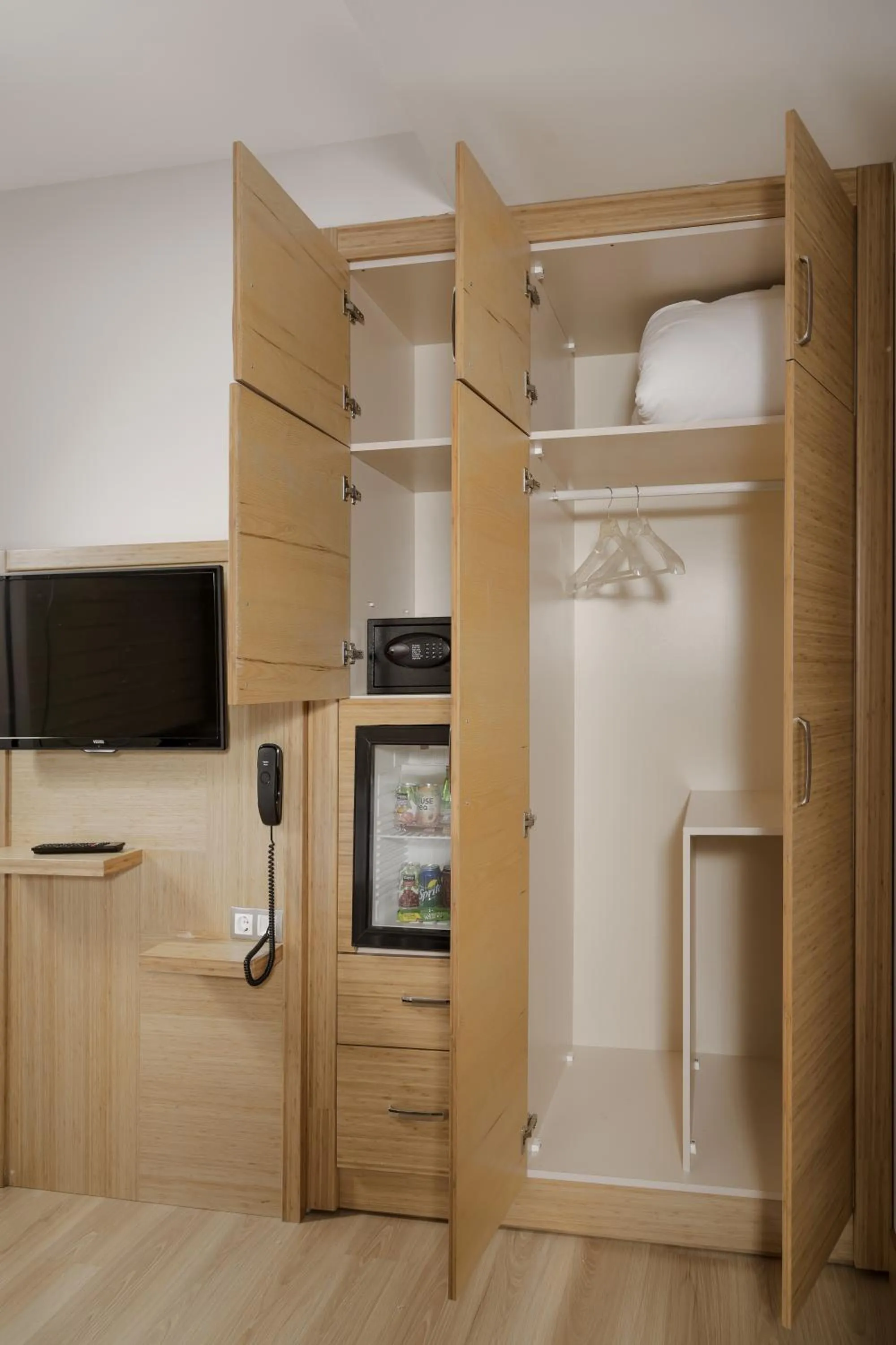 Photo of the whole room in Demir Suite Hotel