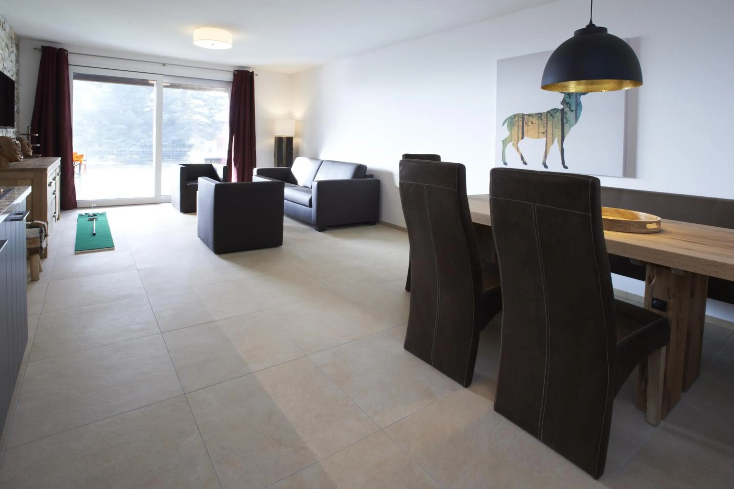 Living room in Ski & Golf Suites Zell am See by Alpin Rentals