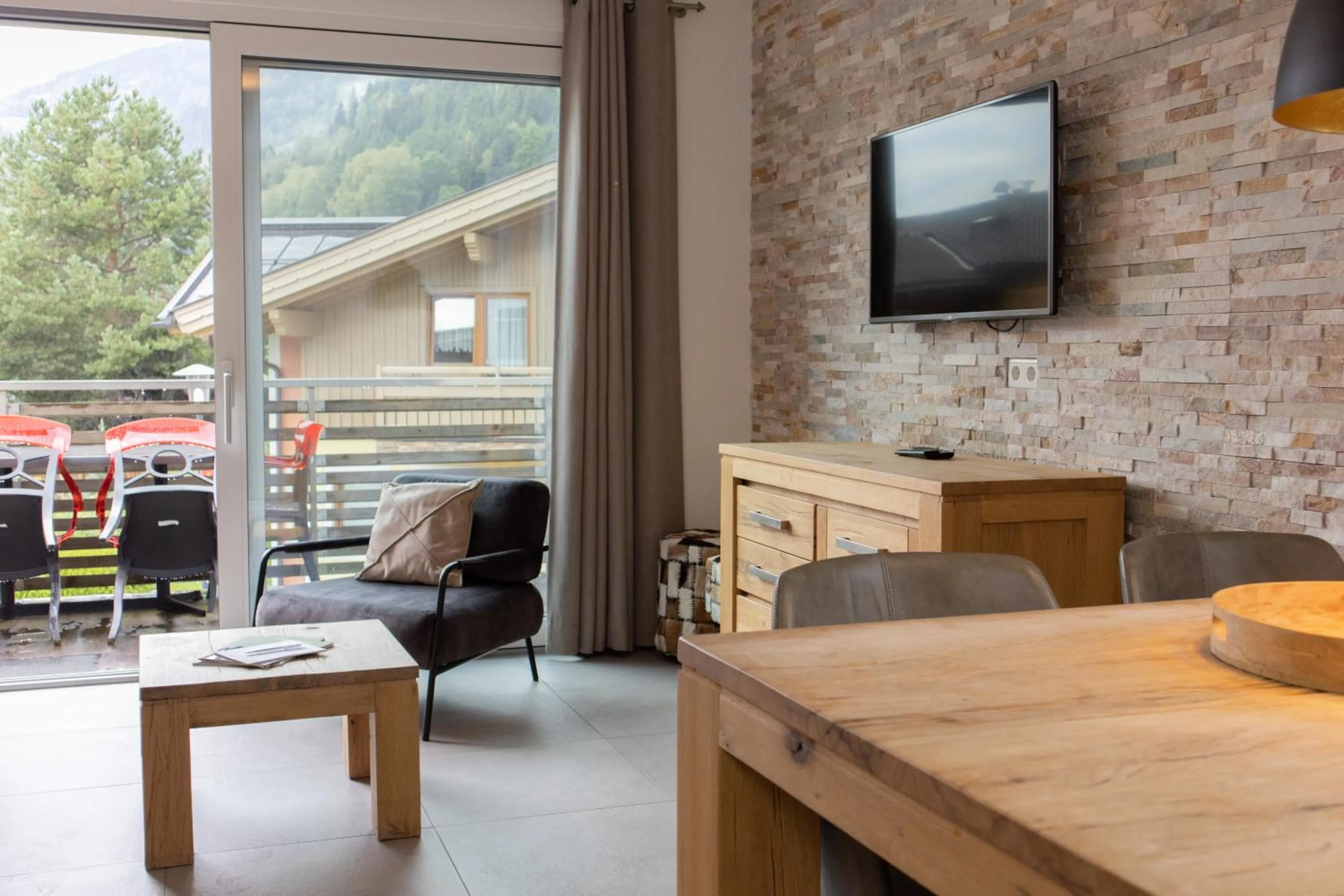 TV and multimedia in Ski & Golf Suites Zell am See by Alpin Rentals