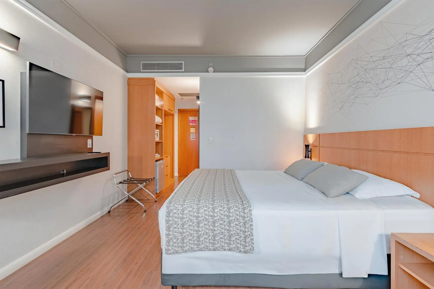 Communal lounge/ TV room, Bed in Bristol Santo André ABC São Paulo