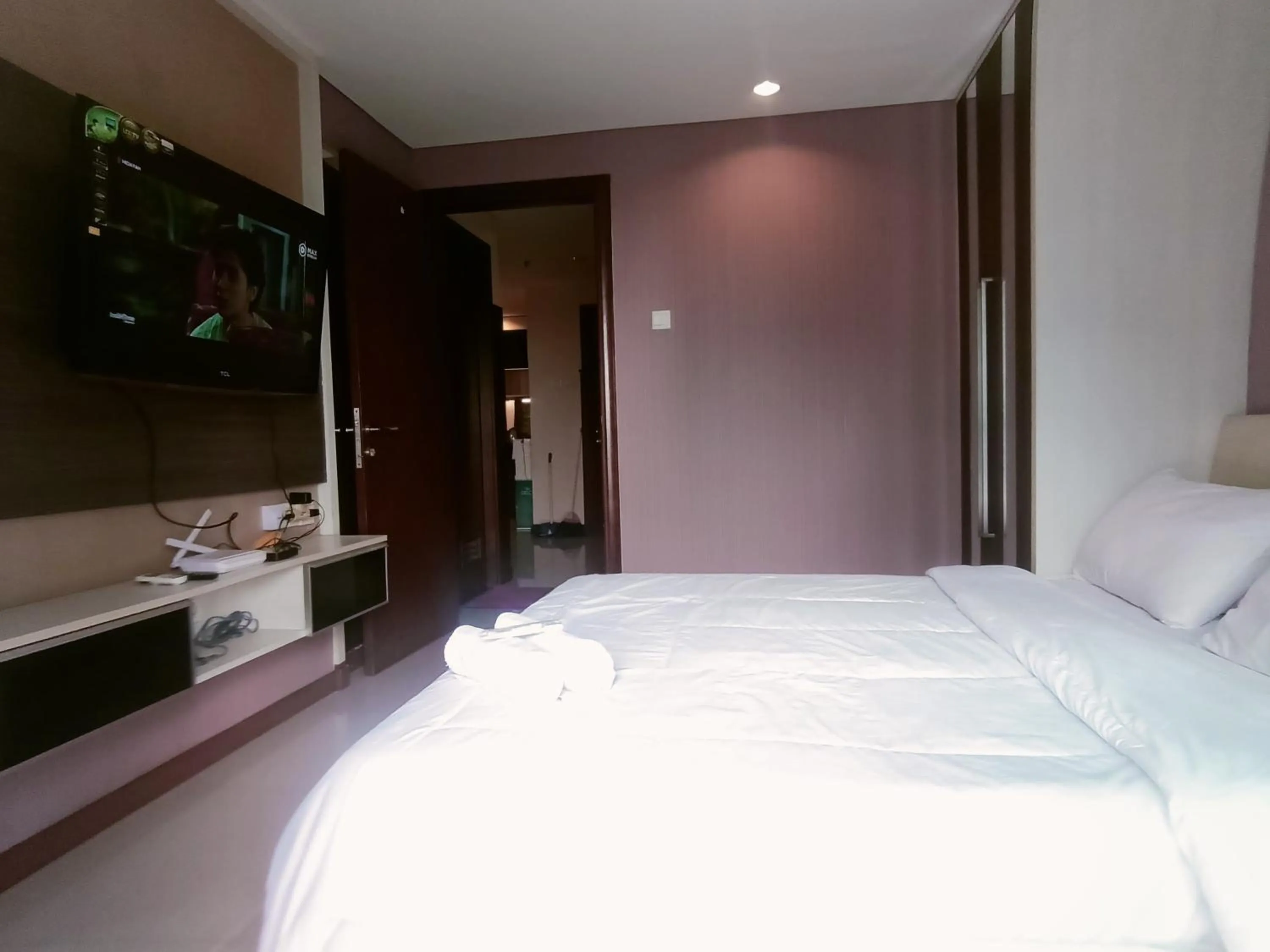 Bed in eL Royale Apartment by Faris Property