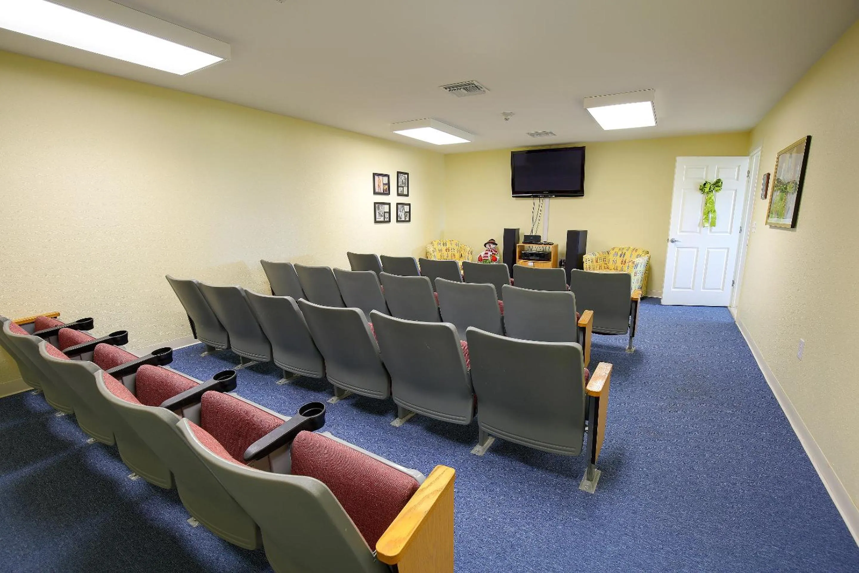 Entertainment in Sea Scape Beach and Golf Villas