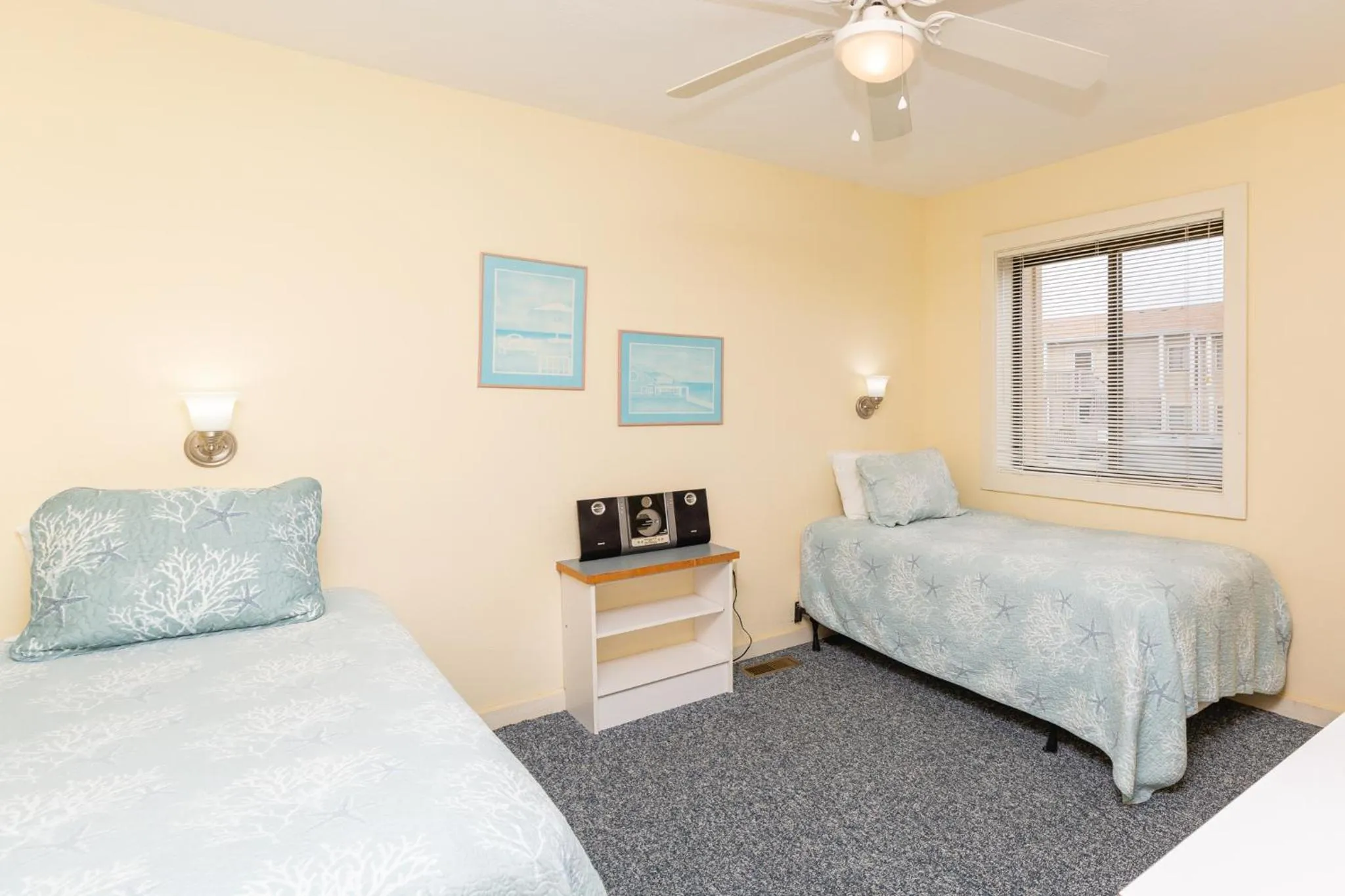 Bed in Sea Scape Beach and Golf Villas