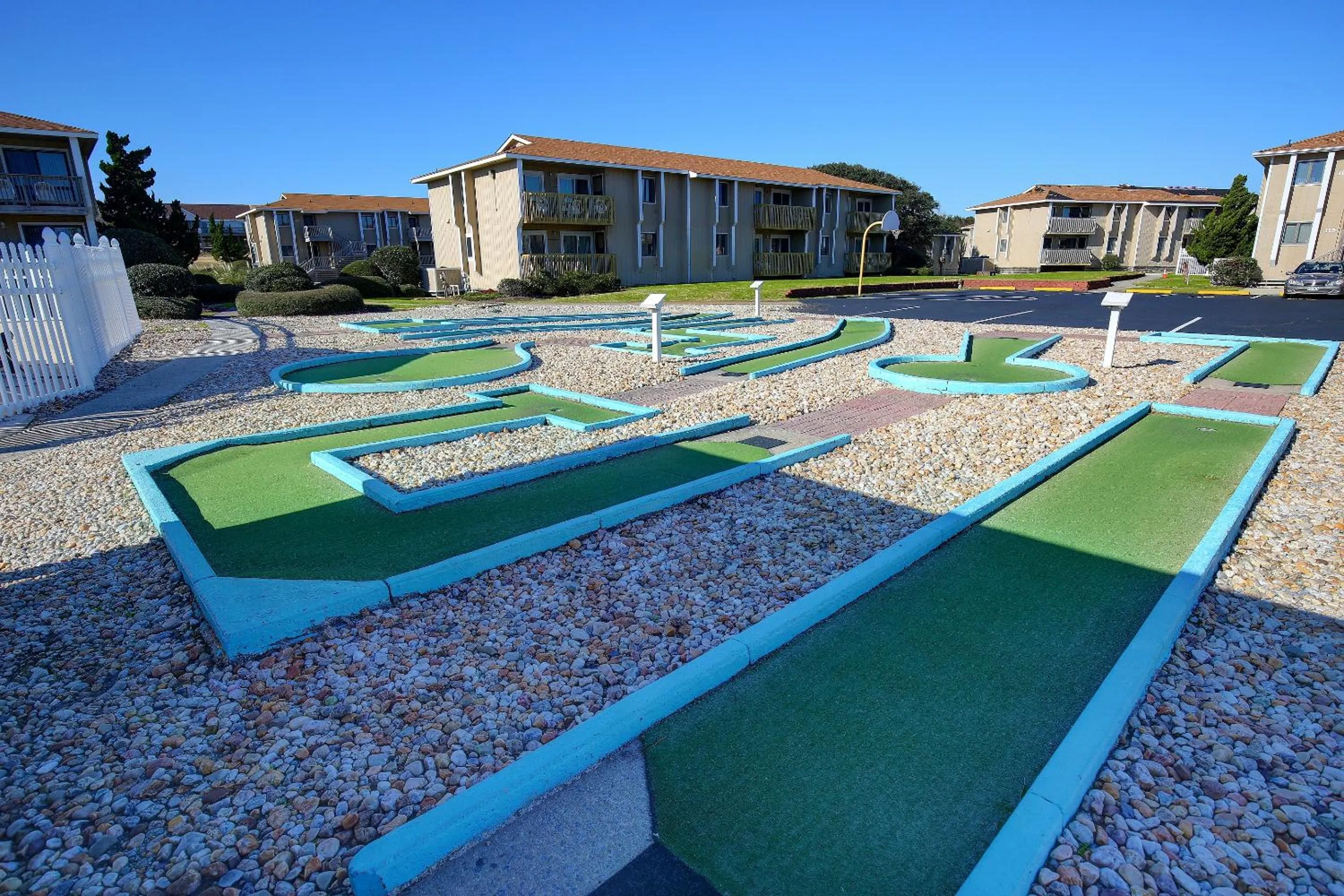 Minigolf in Sea Scape Beach and Golf Villas