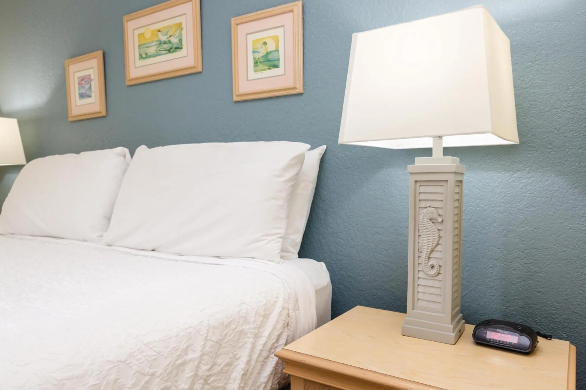 Bed in Sea Scape Beach and Golf Villas