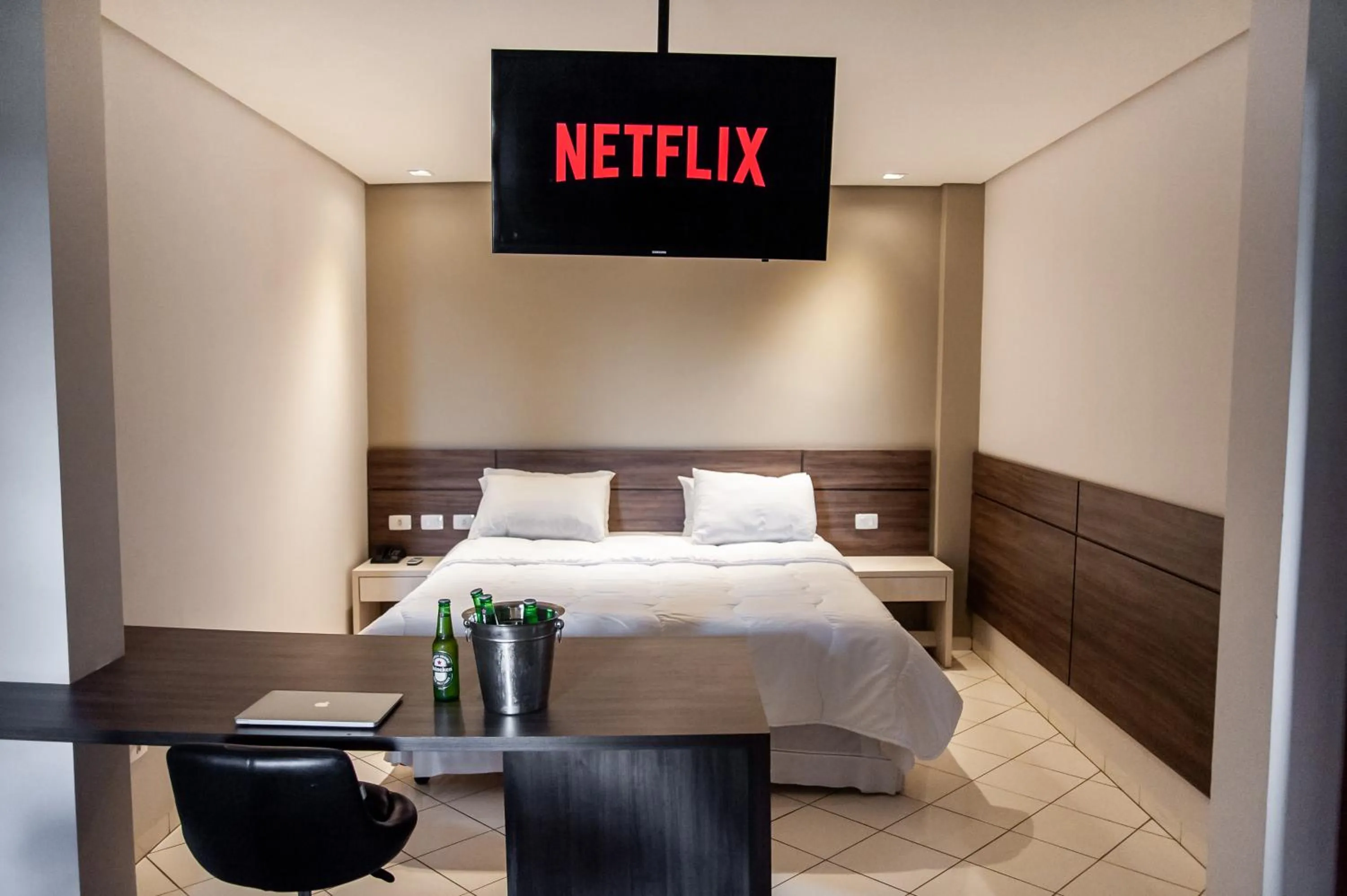 Bedroom, Bed in London Hotel Londrina