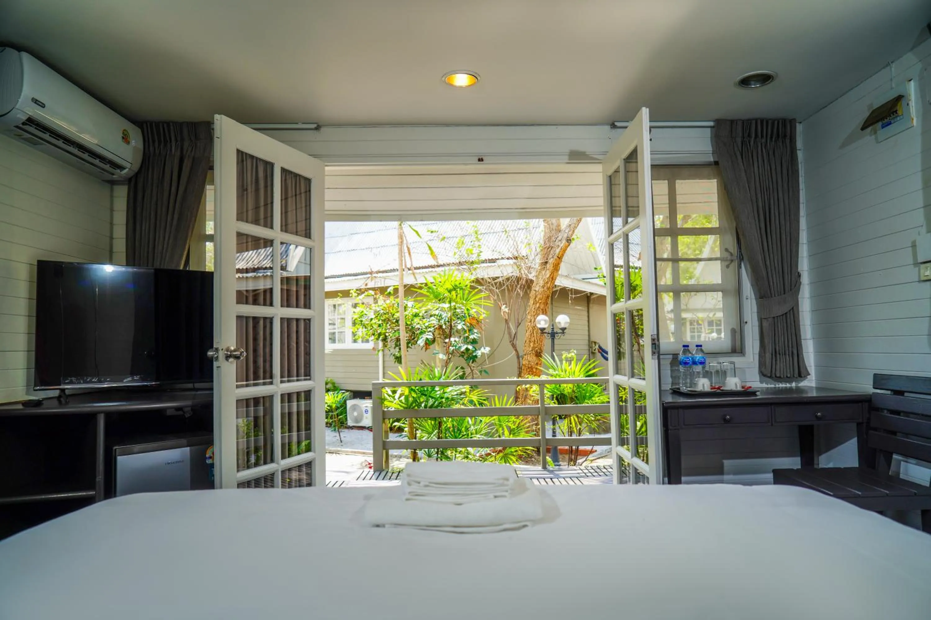 View (from property/room), Bed in Luna Hut Resort