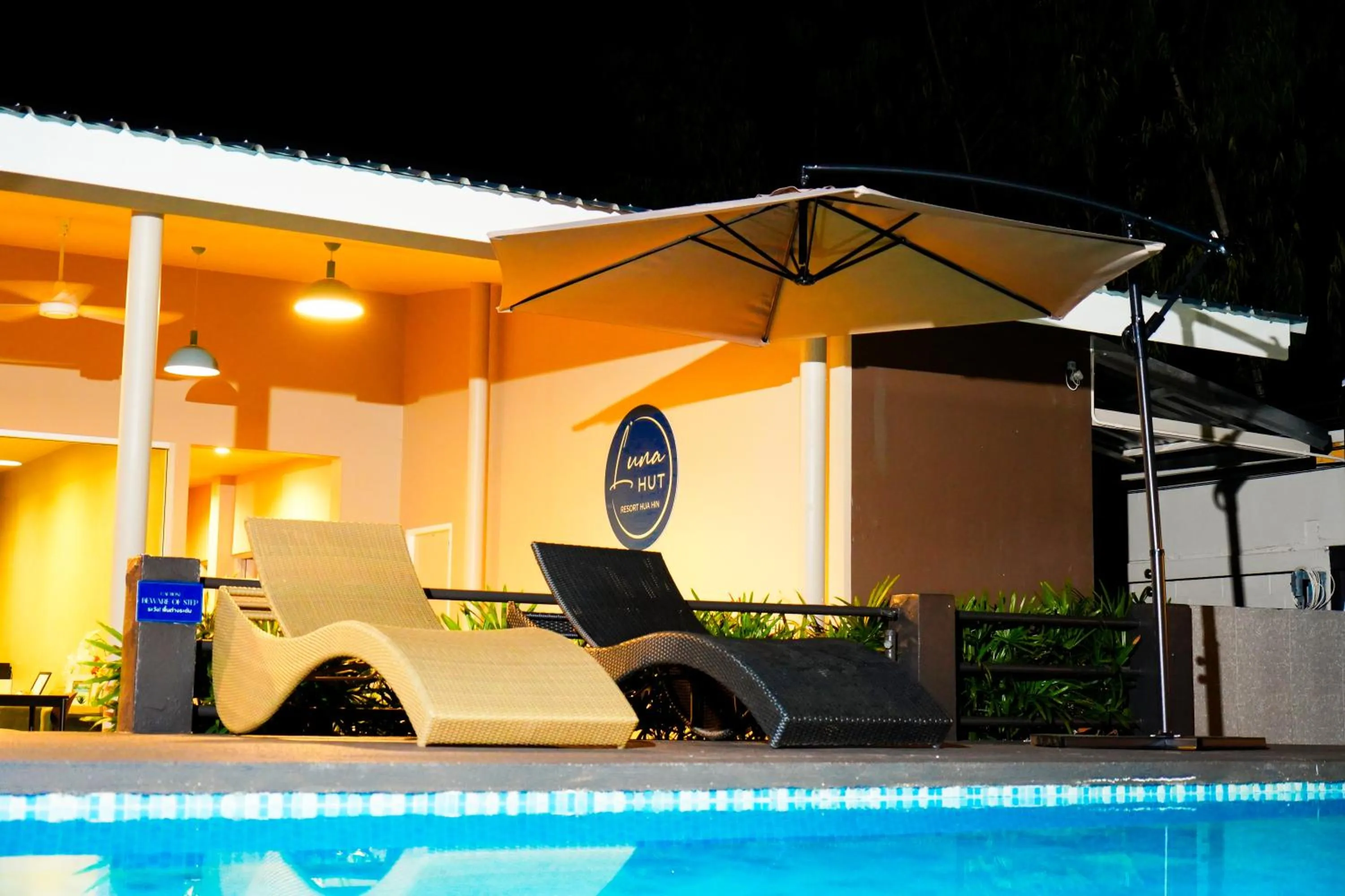 Swimming pool in Luna Hut Resort