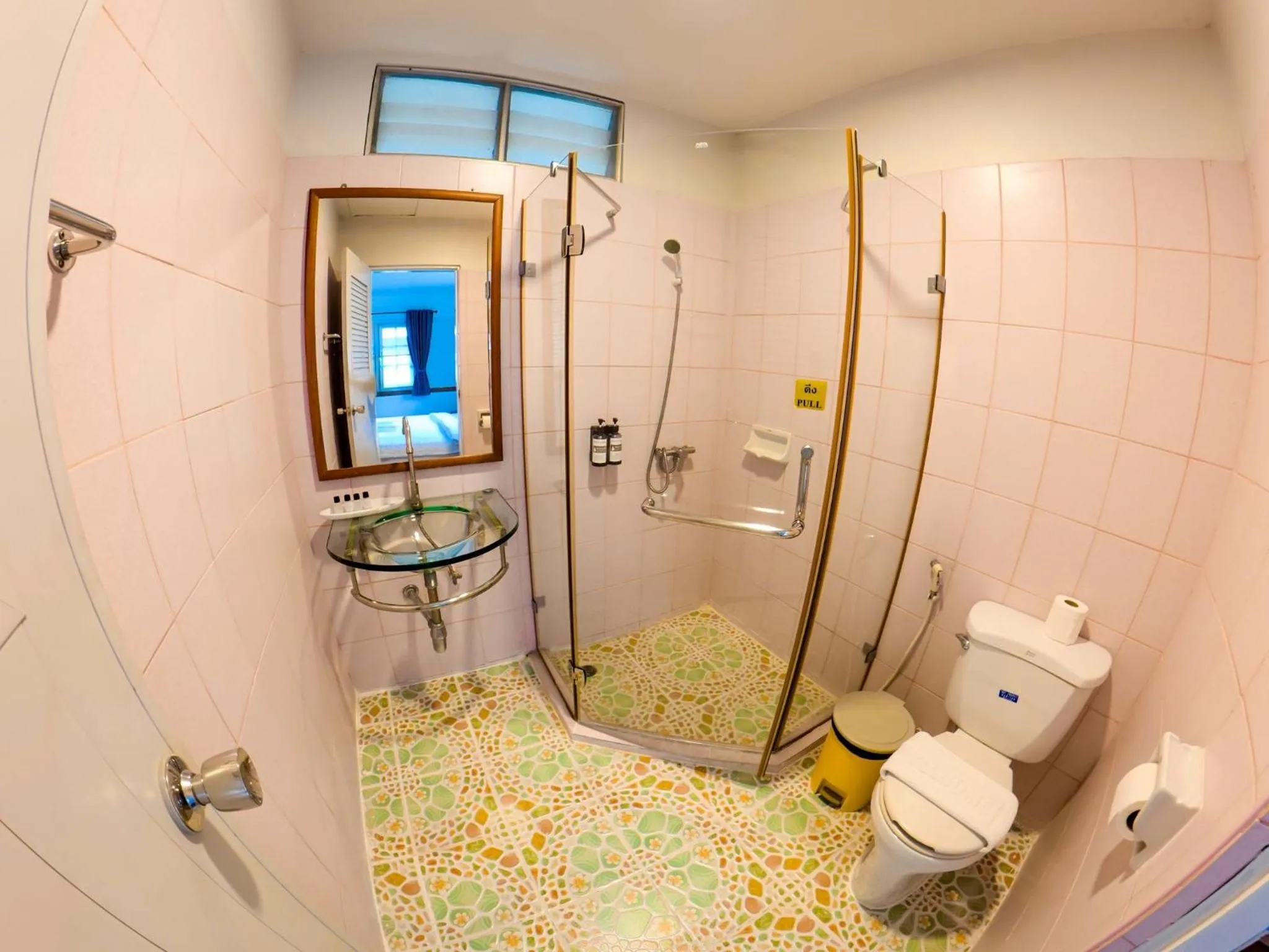 Bathroom in Luna Hut Resort