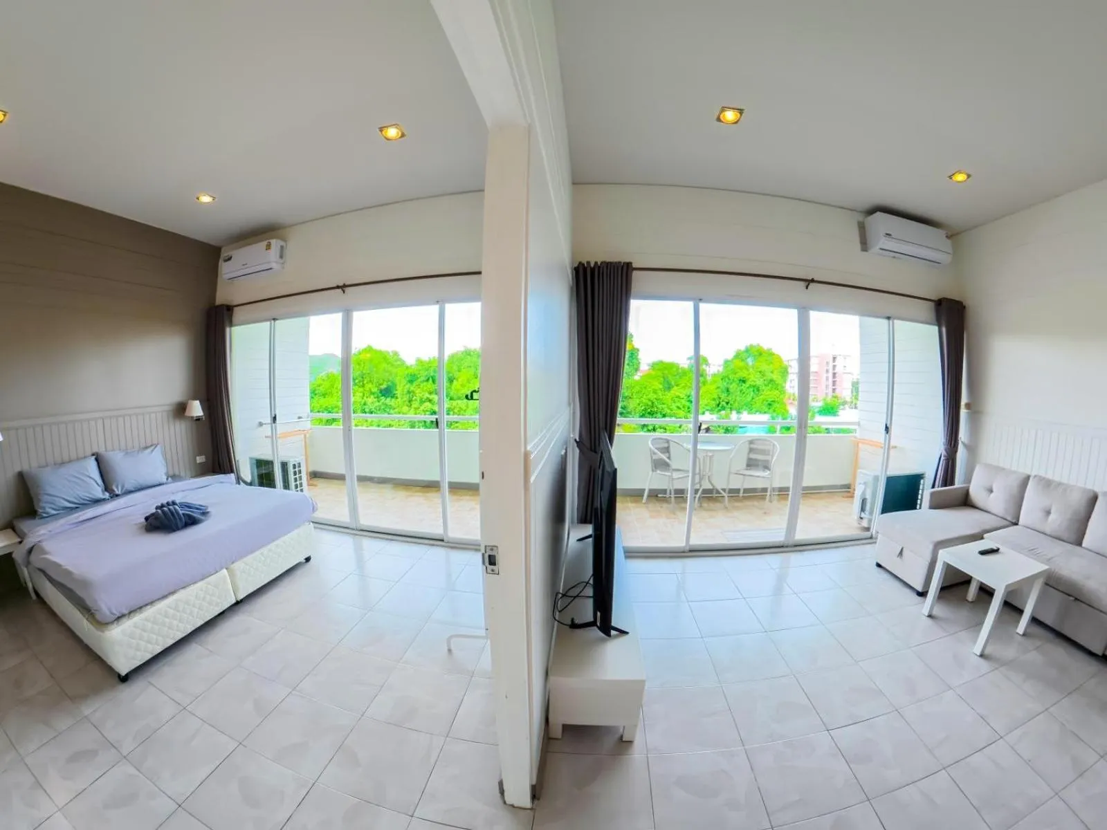 Living room, Bed in Luna Hut Resort