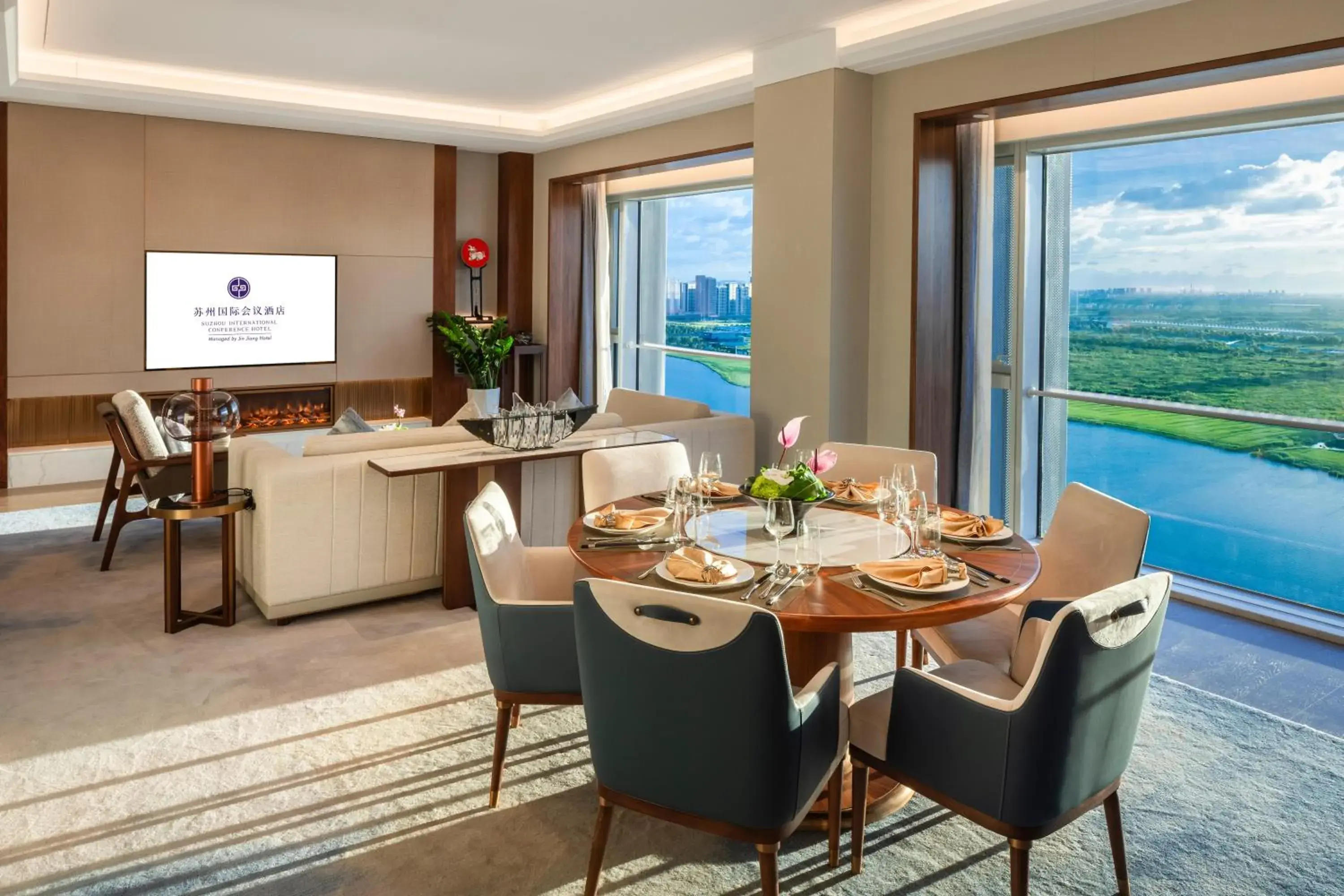 Executive Suite in Suzhou International Conference Hotel Executive Suite in Suzhou International Conference Hotel