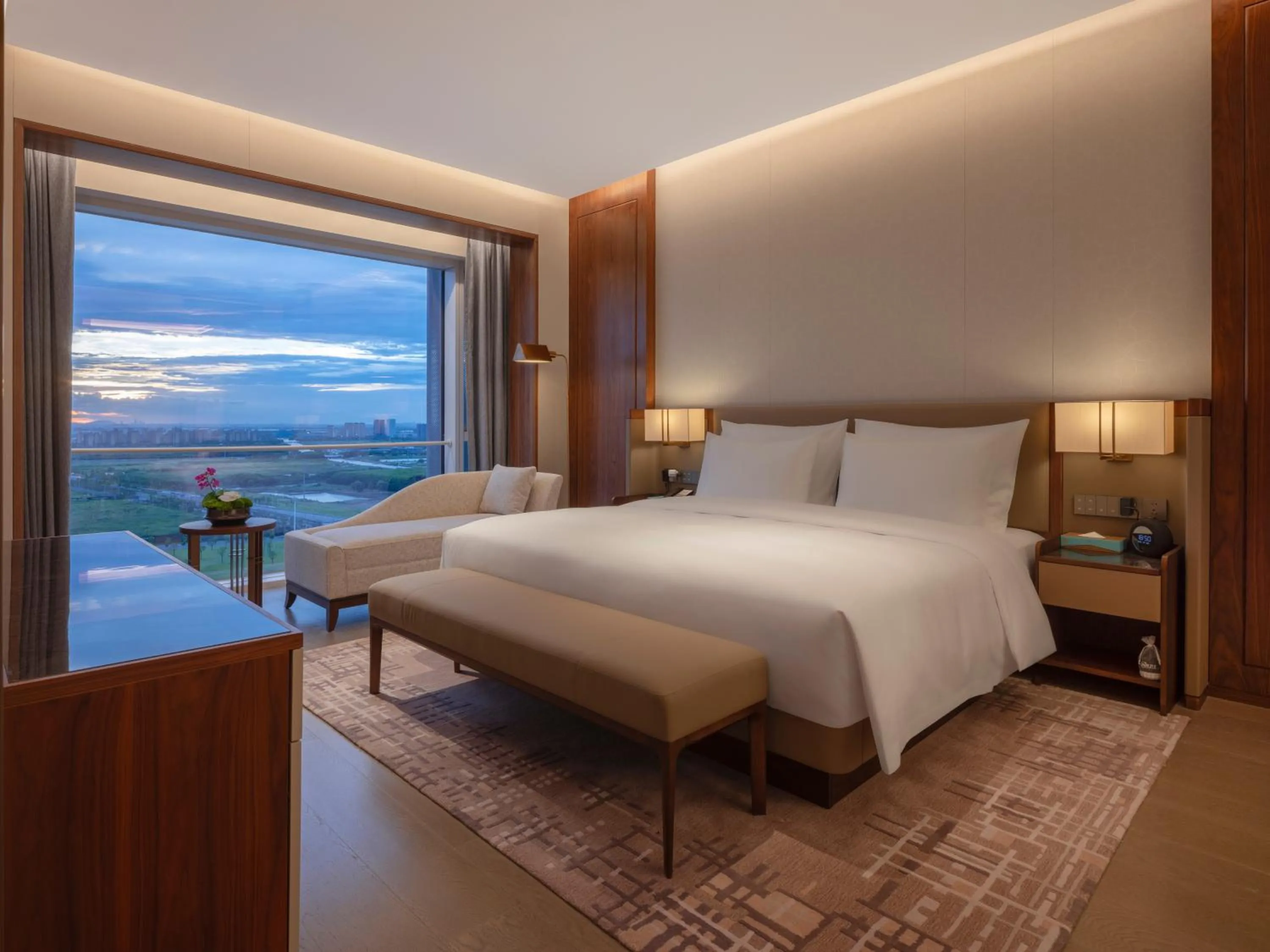 Bed in Suzhou International Conference Hotel