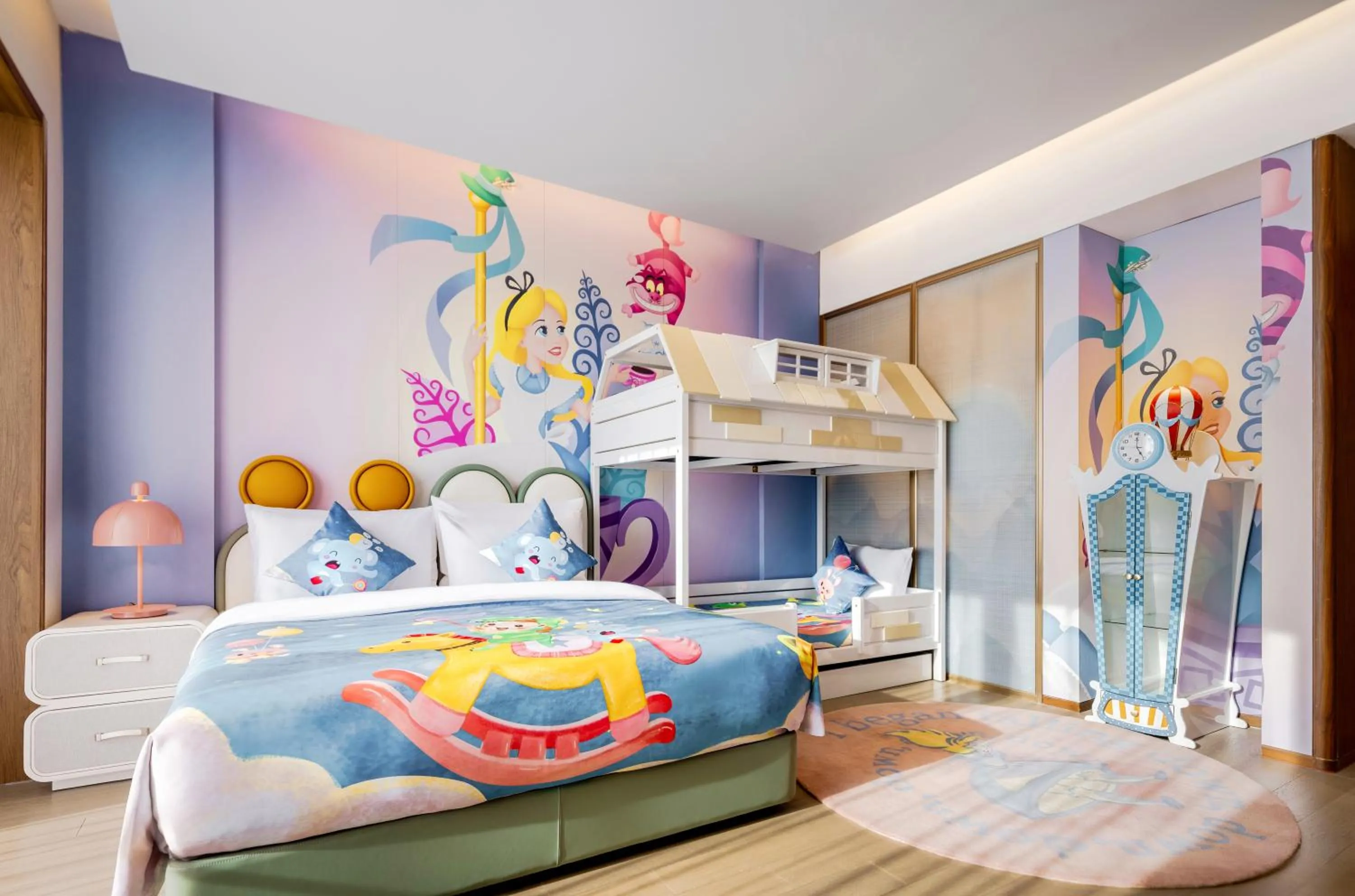 Bedroom, Bed in Suzhou International Conference Hotel