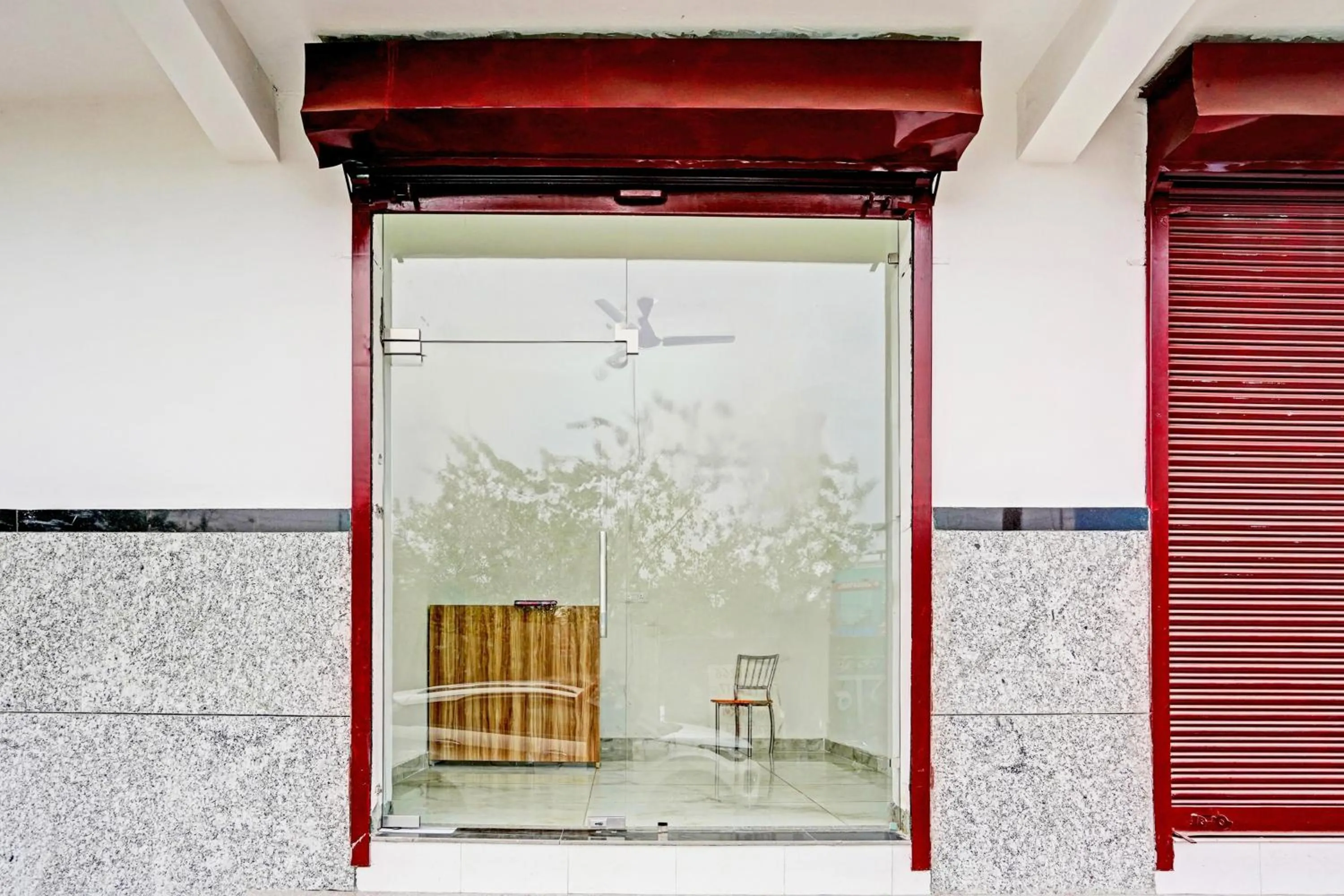 Facade/entrance in HOtel O The Clarks Inn