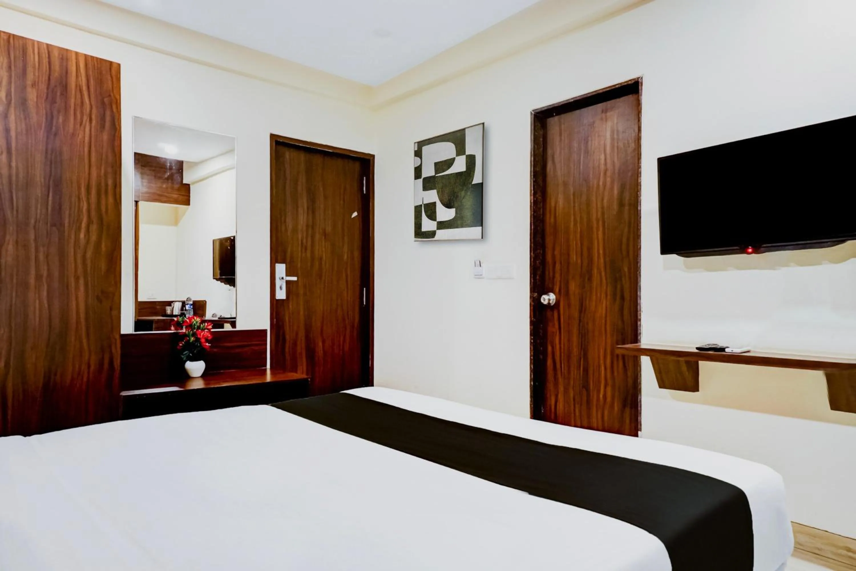 Bedroom, Bed in Hotel O Ginger Gold