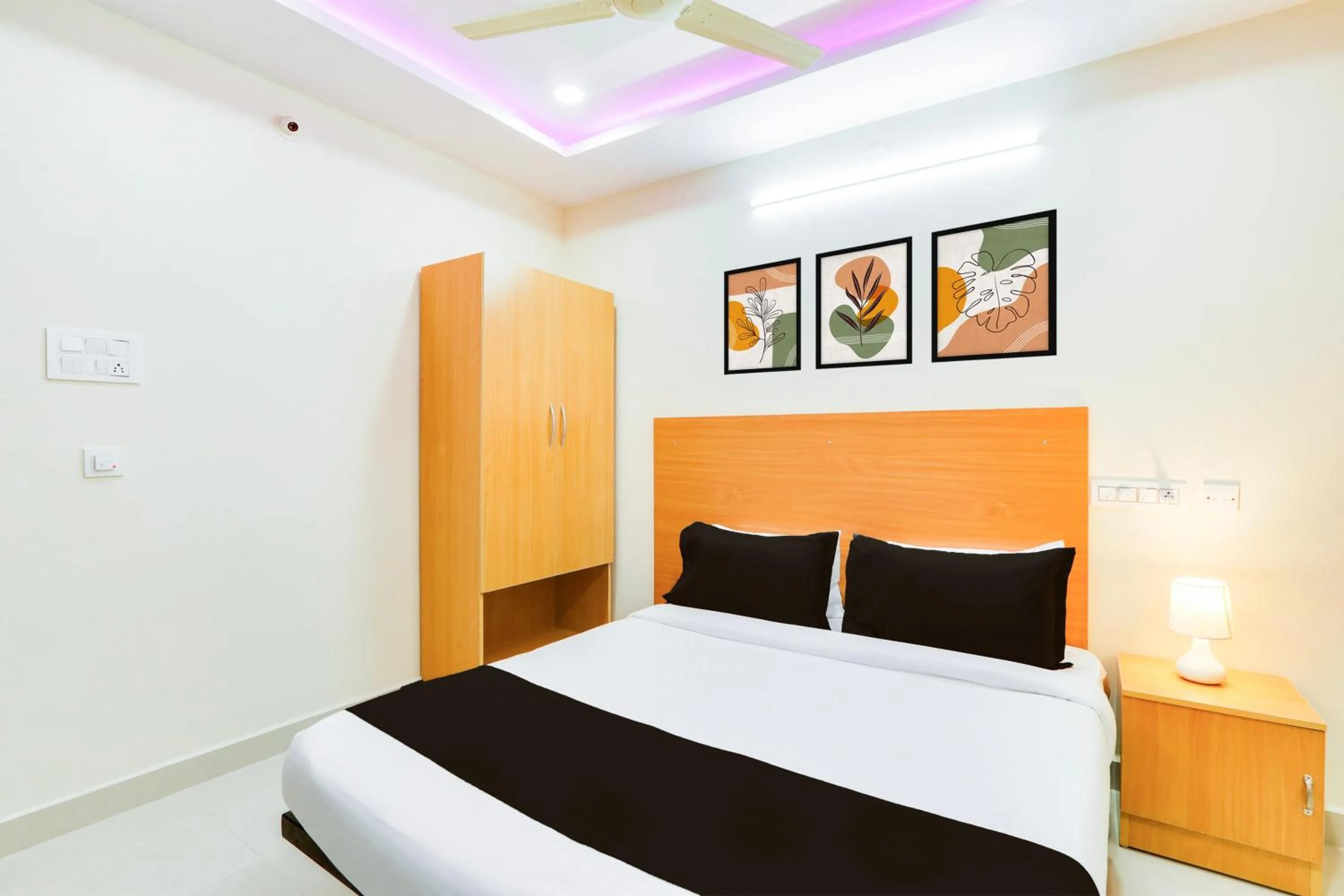 Bedroom, Bed in Super Townhouse Gachibowli Near Sky View