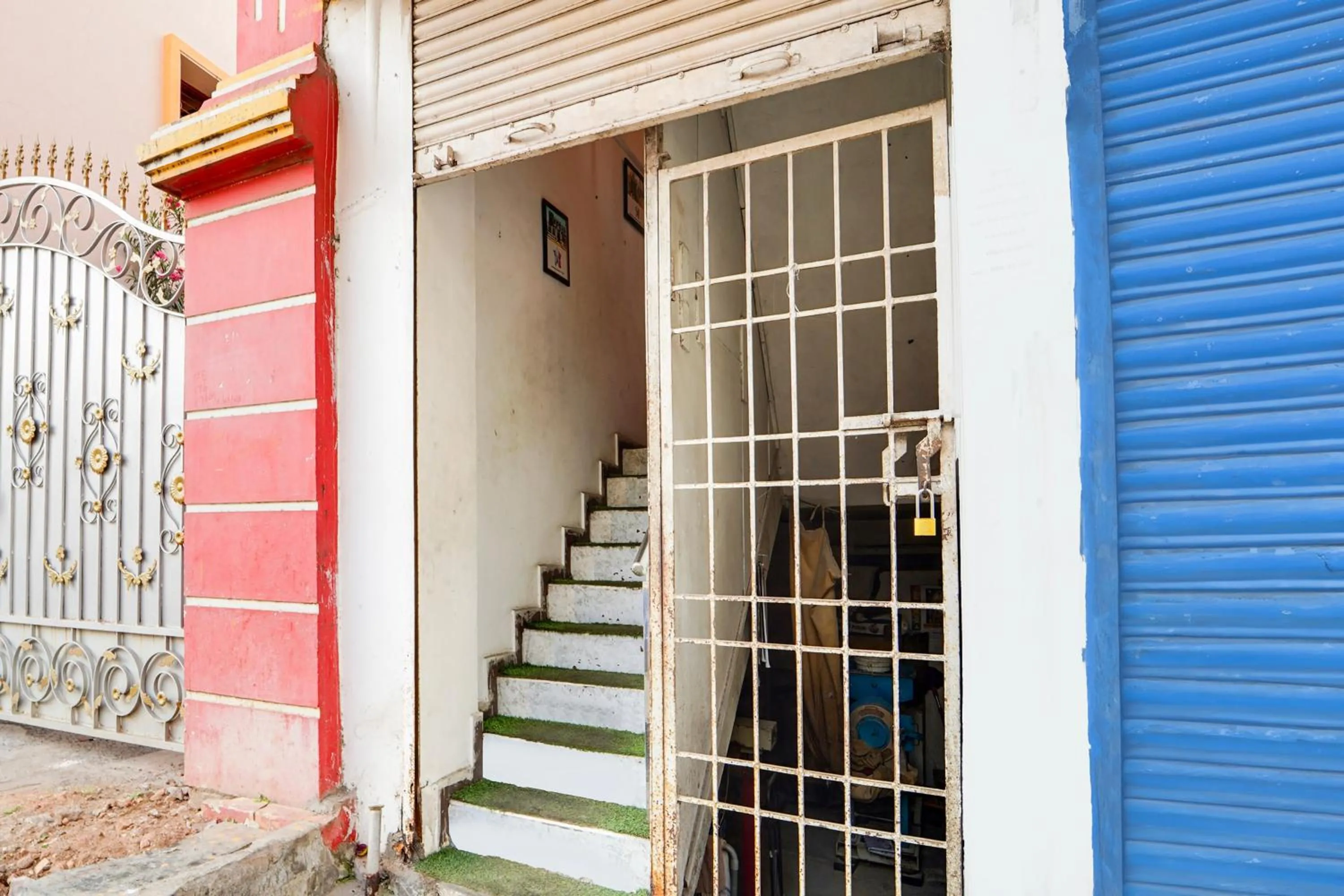 Facade/entrance in Hotel O Classic Grand Residency