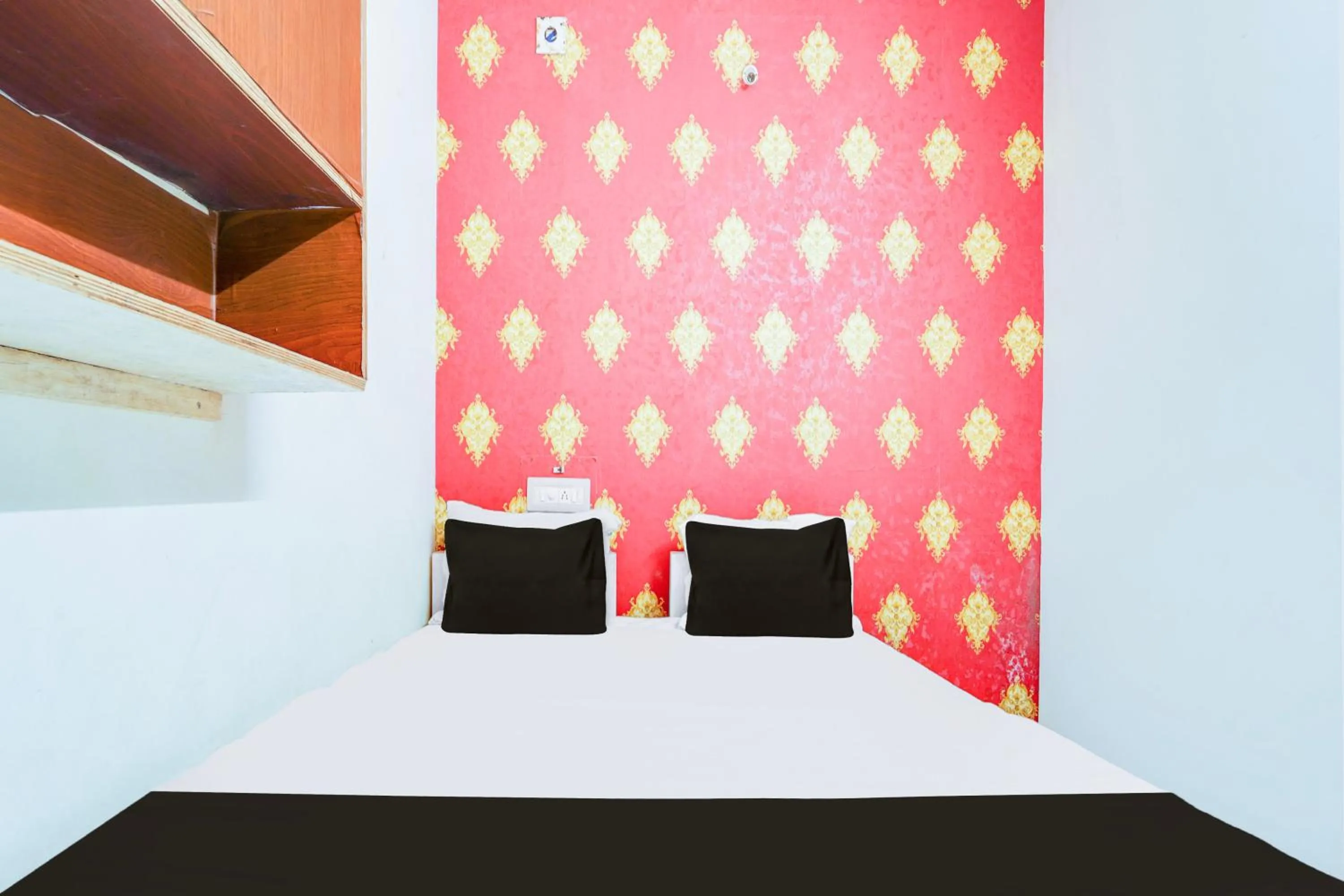 Bedroom, Bed in Hotel O Classic Grand Residency