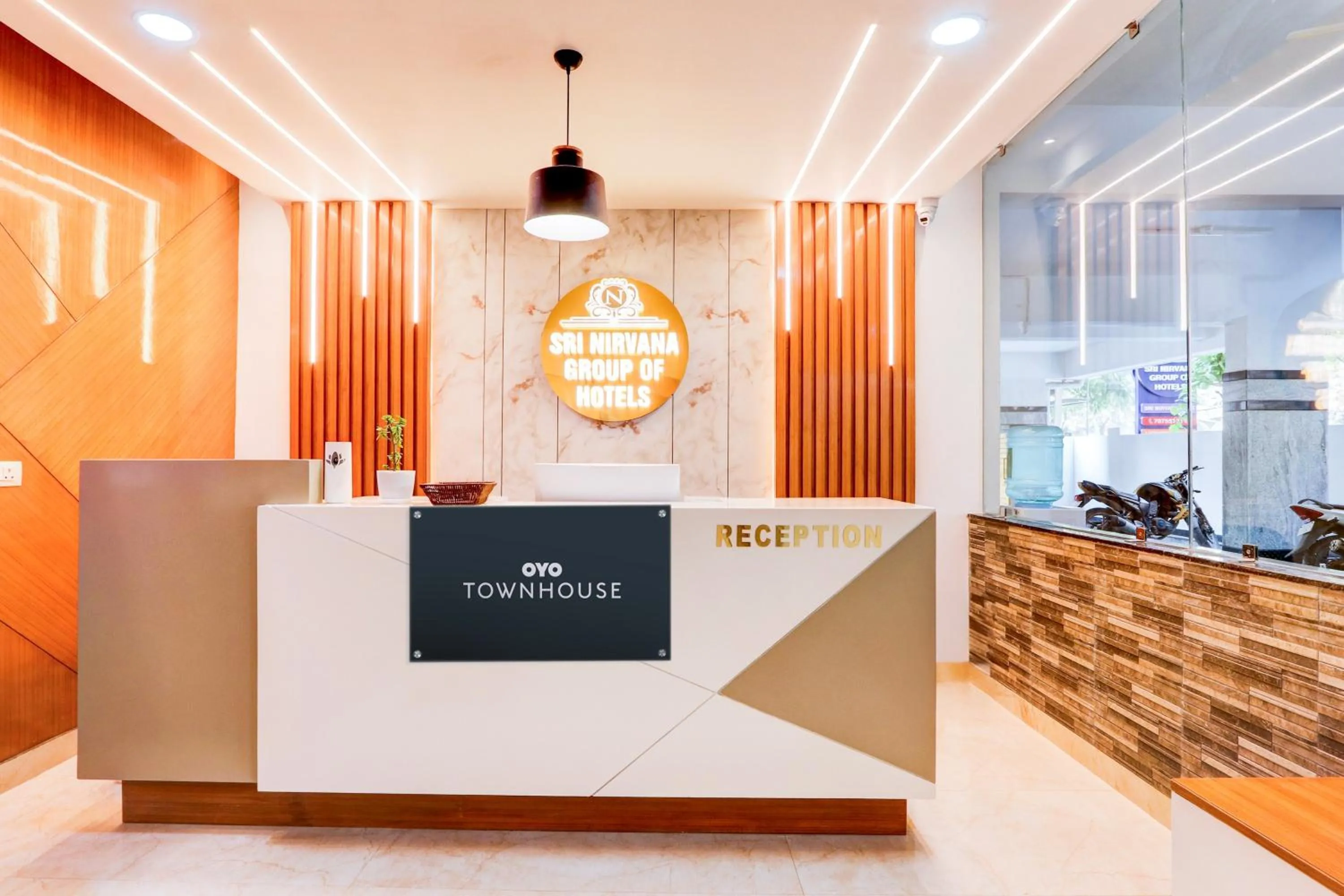 Lobby or reception in Super Townhouse Nirvana Elite