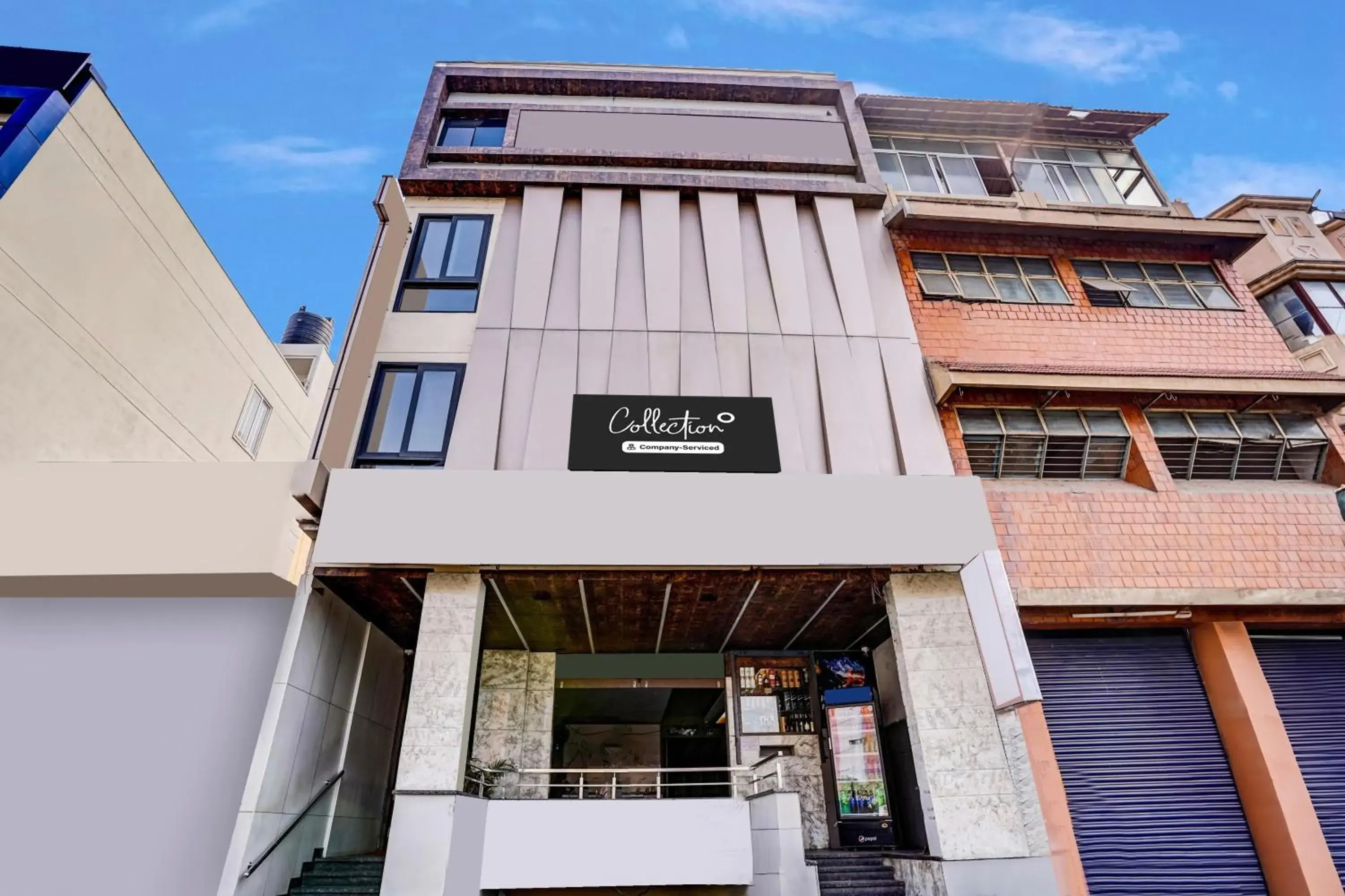 Super Collection O Metro Park Opposite Kalasipalya Bus stand Super Collection O Metro Park Opposite Kalasipalya Bus stand