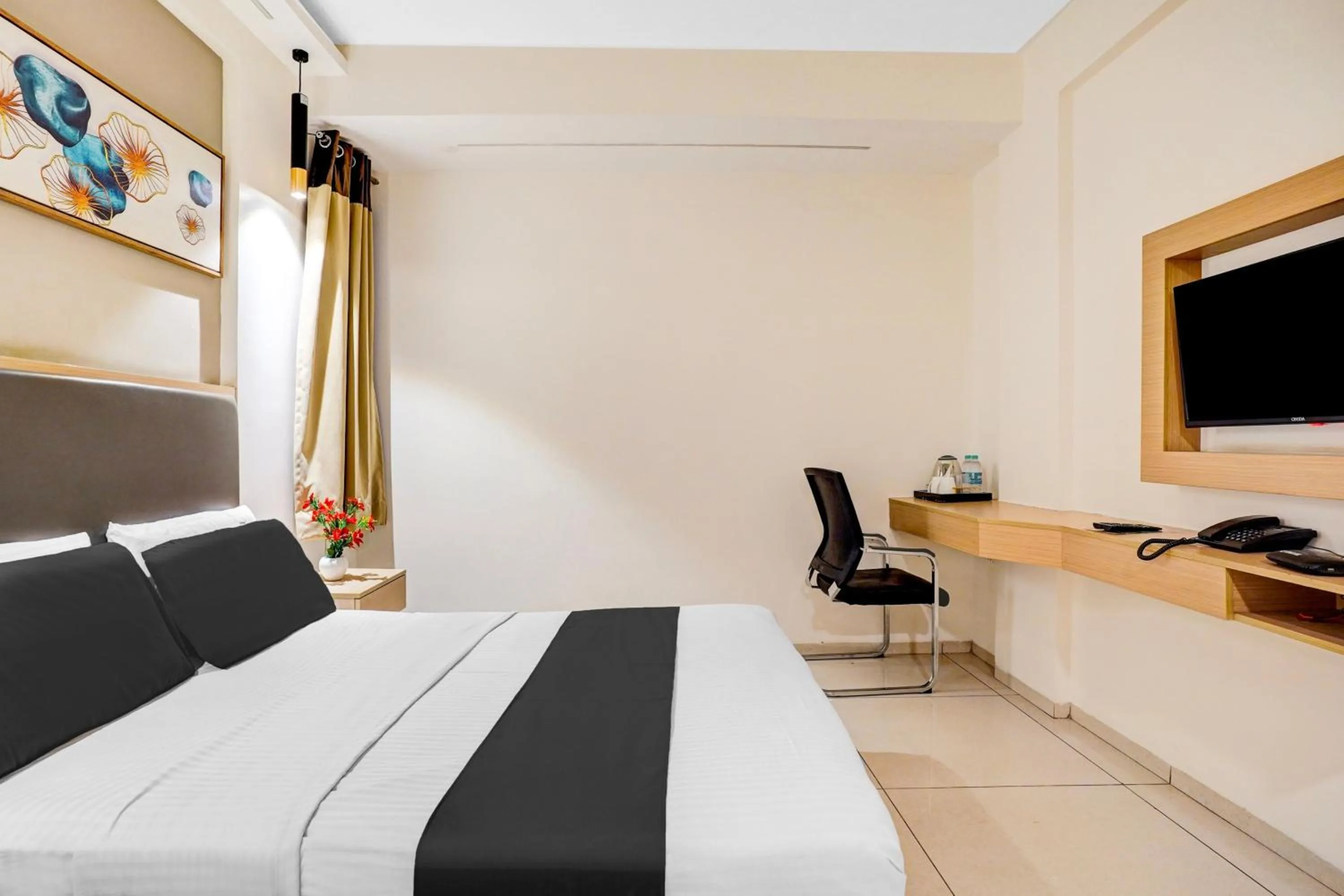 Bedroom, Bed in Super Collection O Metro Park Opposite Kalasipalya Bus stand