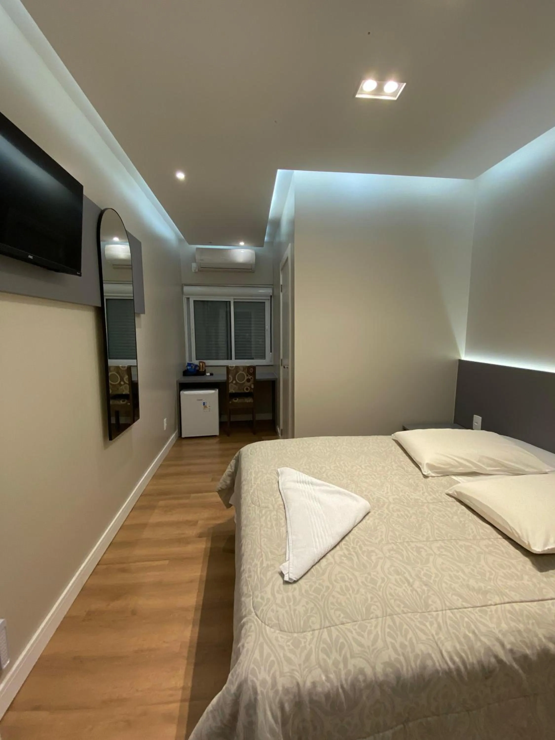 Bedroom, Bed in North Hotel - Aeroporto