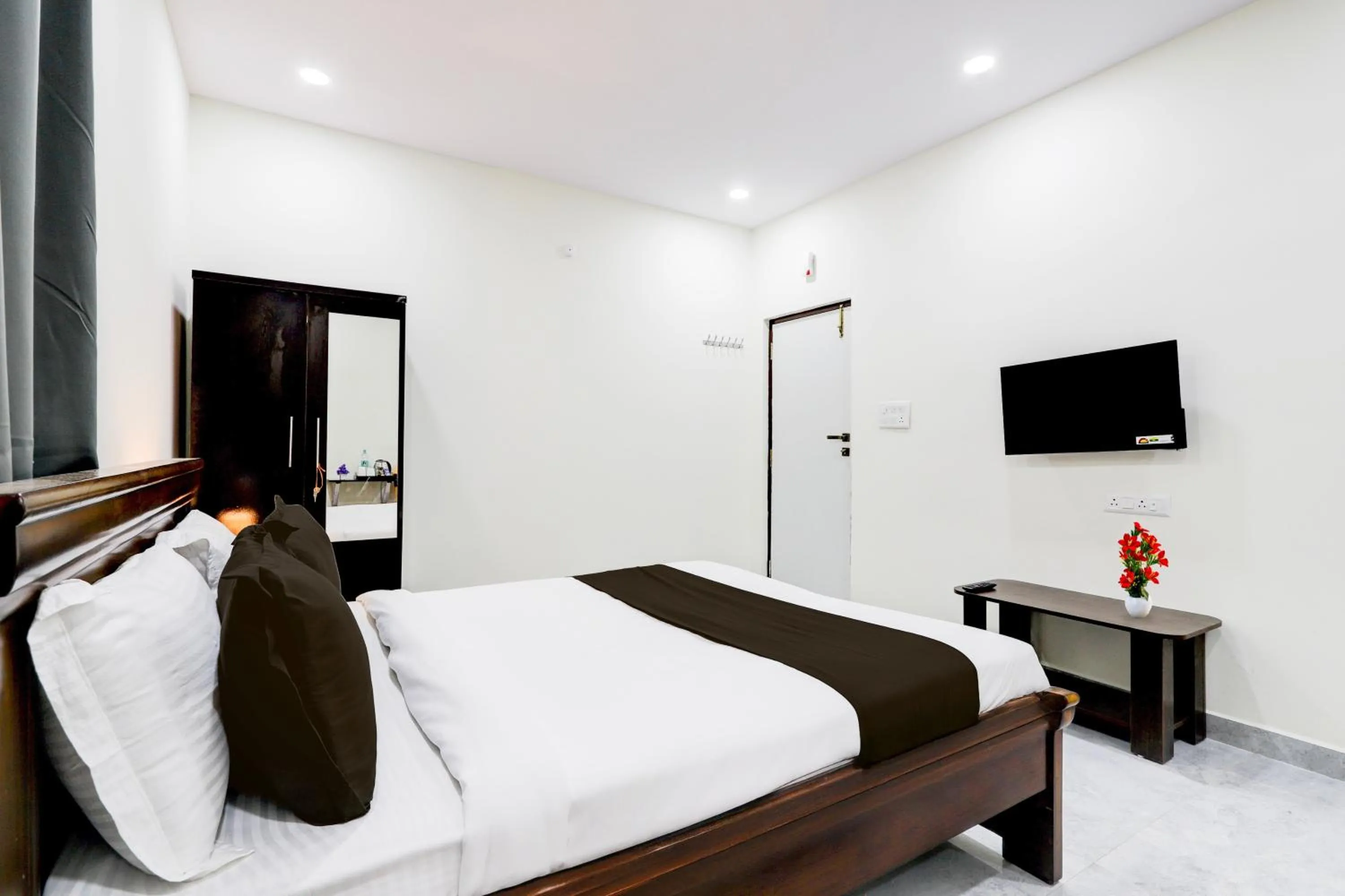 Bedroom, Bed in Super Collection O Vanasthalipuram