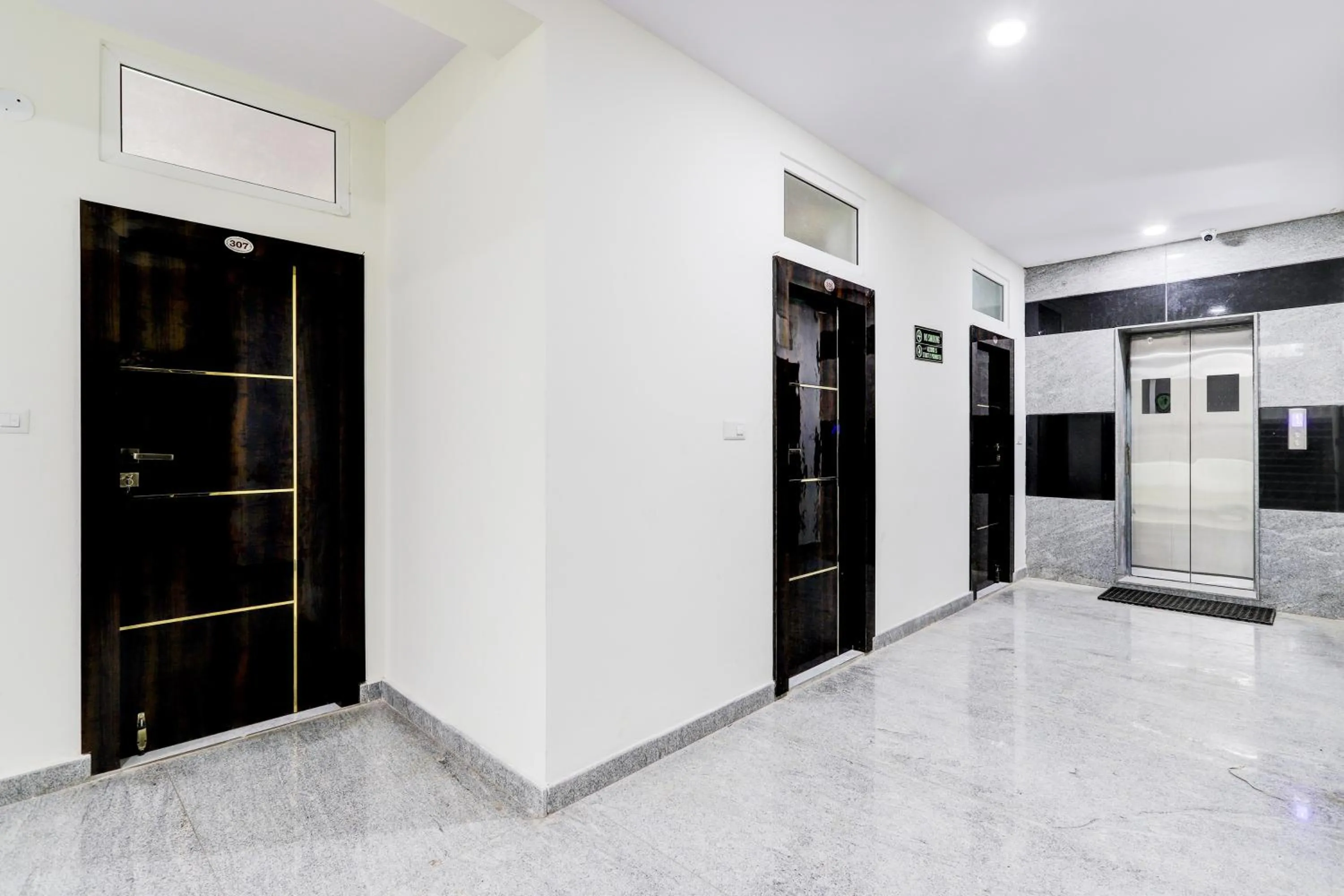 Lobby or reception in Super Collection O Vanasthalipuram