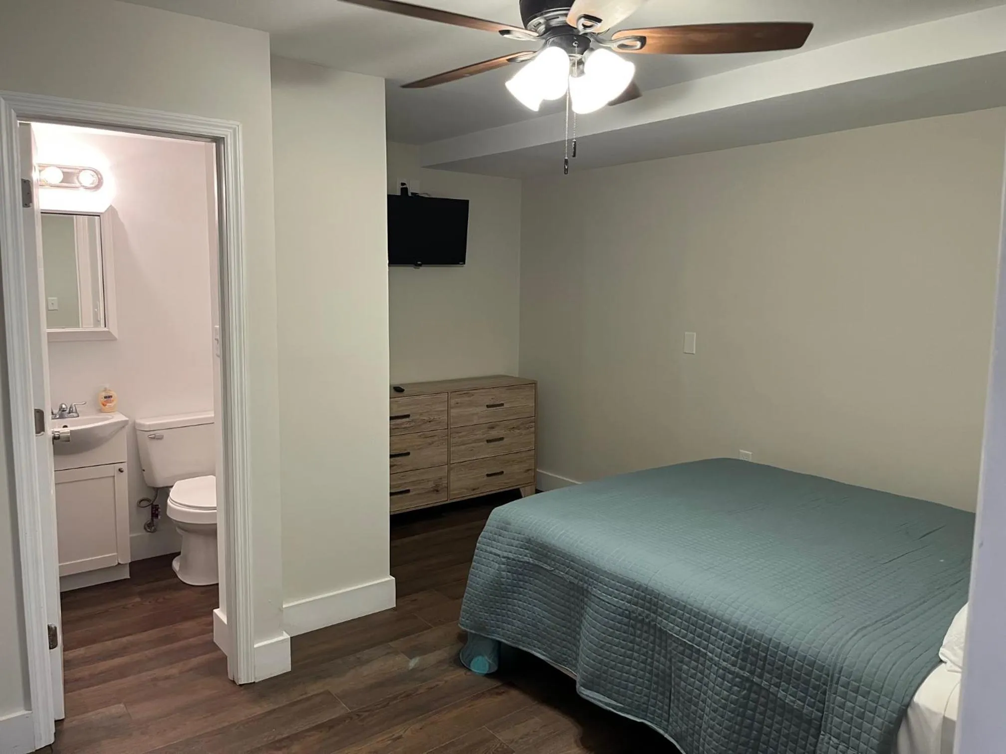 Bed in Brooklyn Beach Club