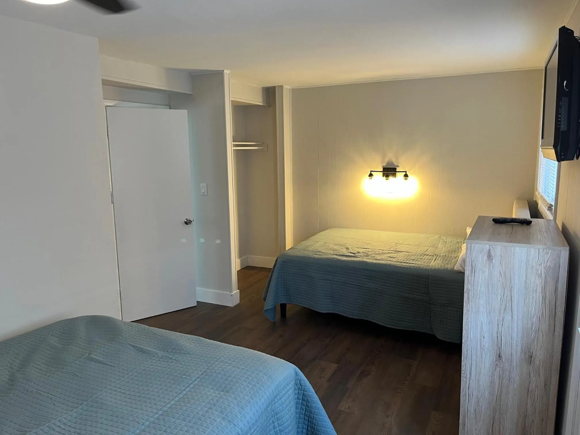 Bed in Brooklyn Beach Club