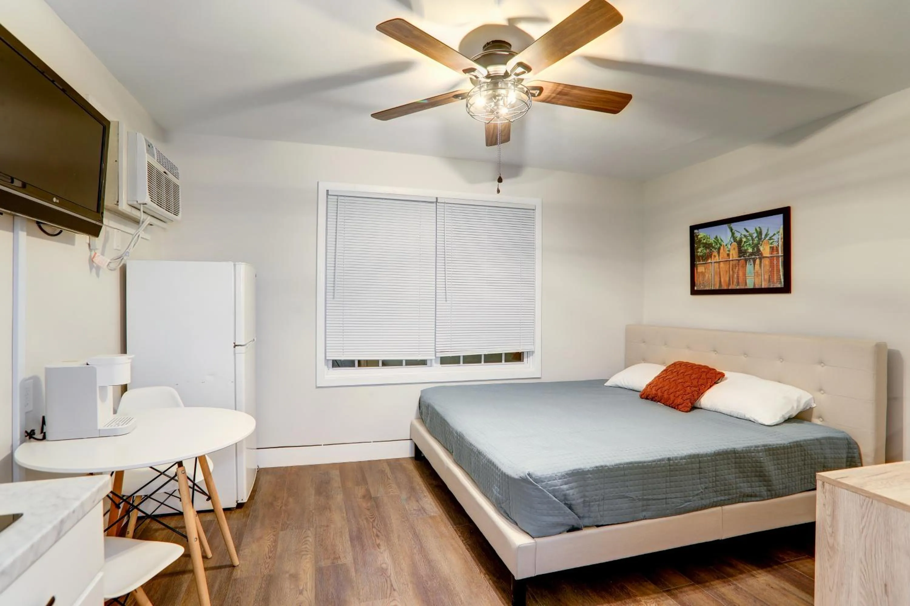 Bed in Brooklyn Beach Club