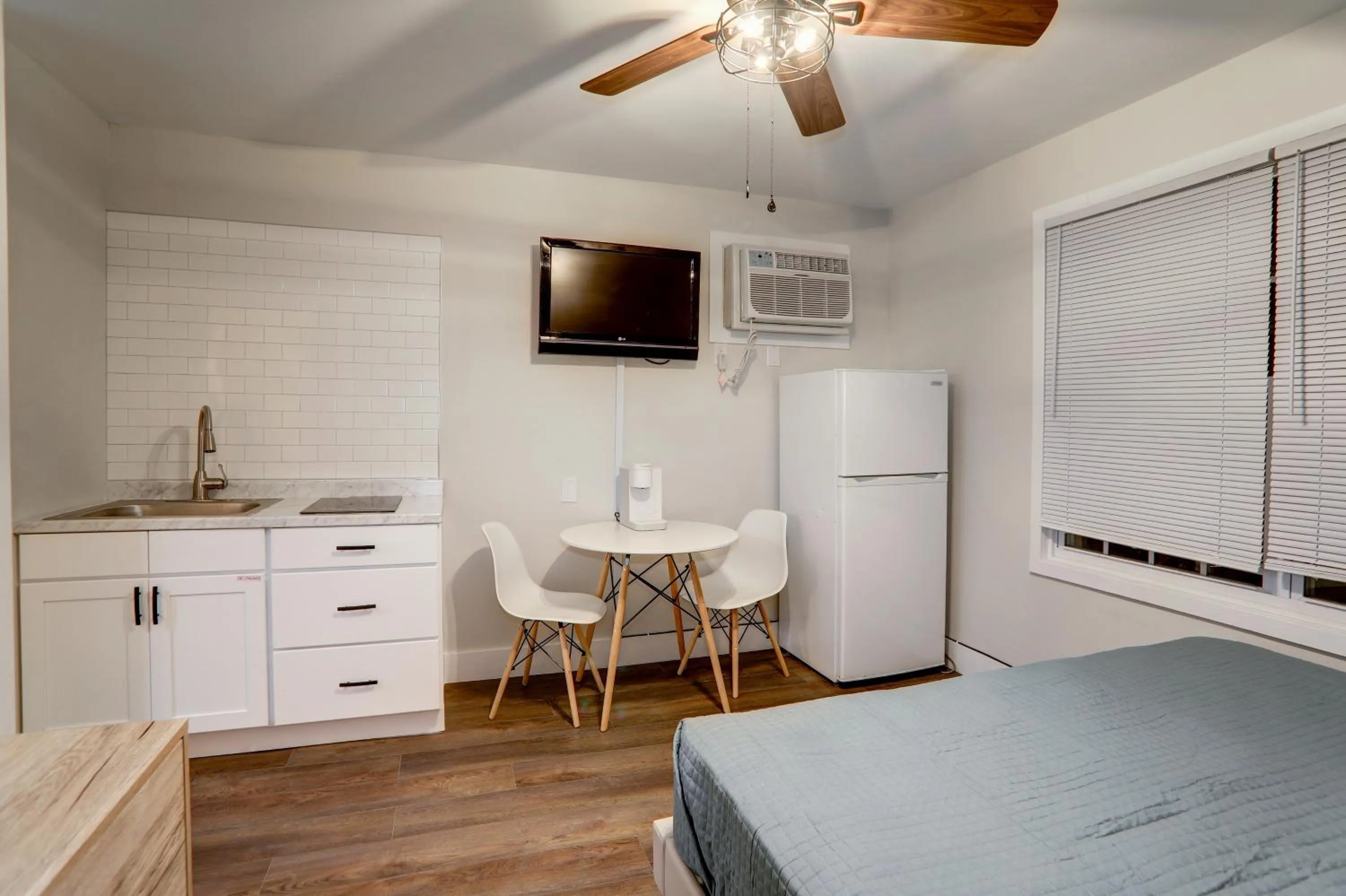 Bed in Brooklyn Beach Club