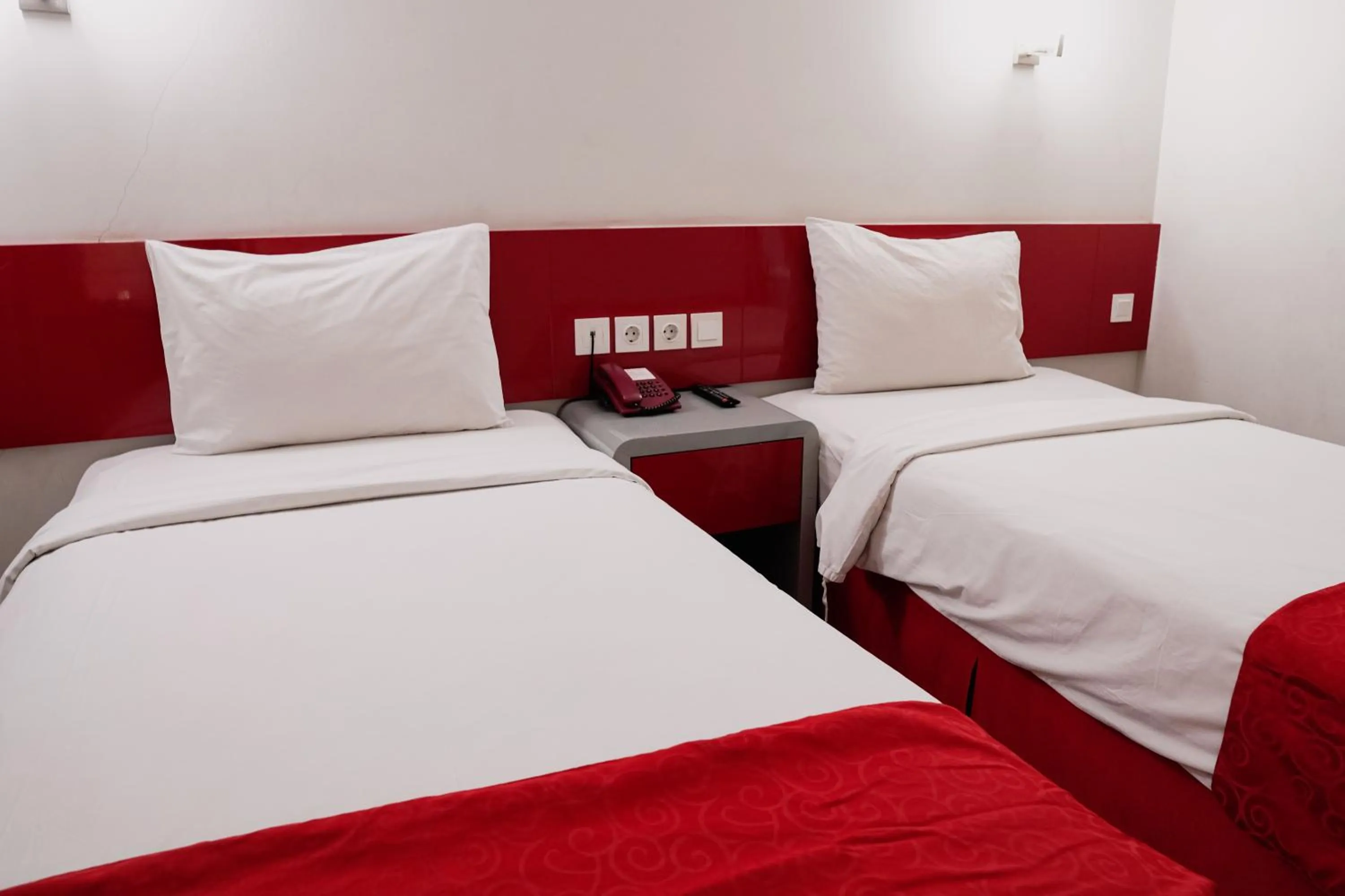 Bed in Brothers Inn Solo Baru